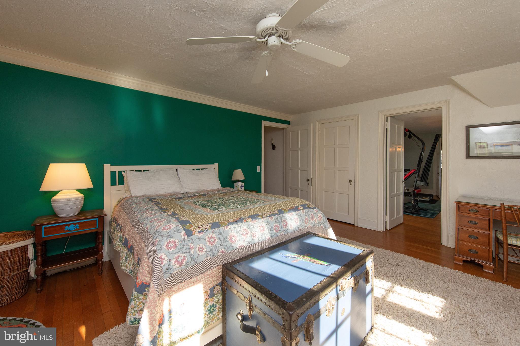 8401 SAINT MARTINS LANE