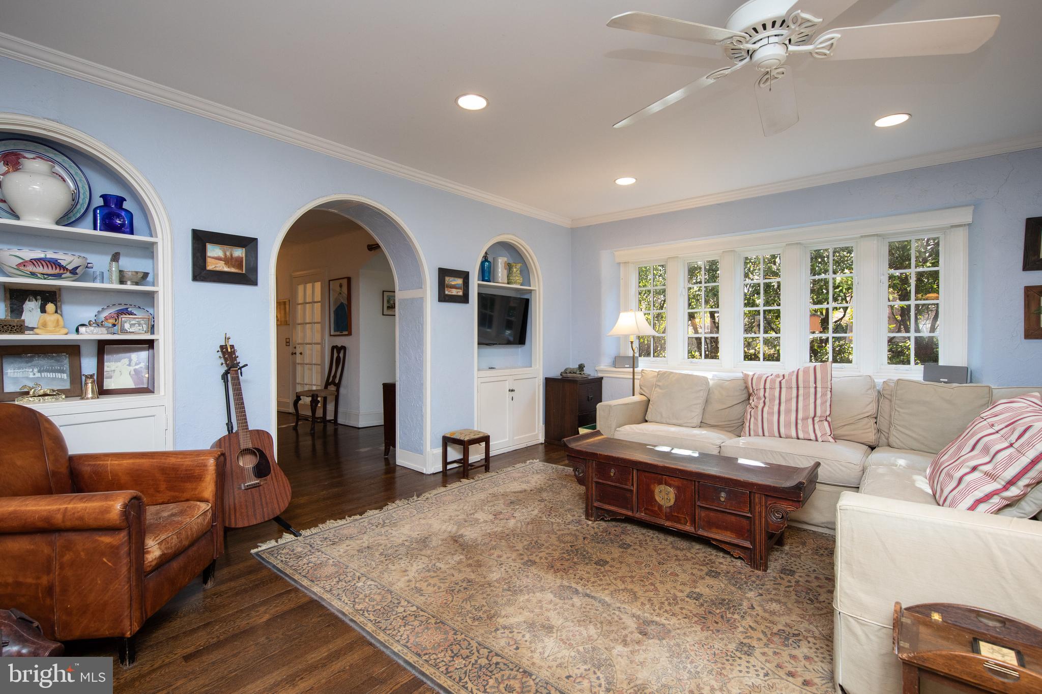 8401 SAINT MARTINS LANE