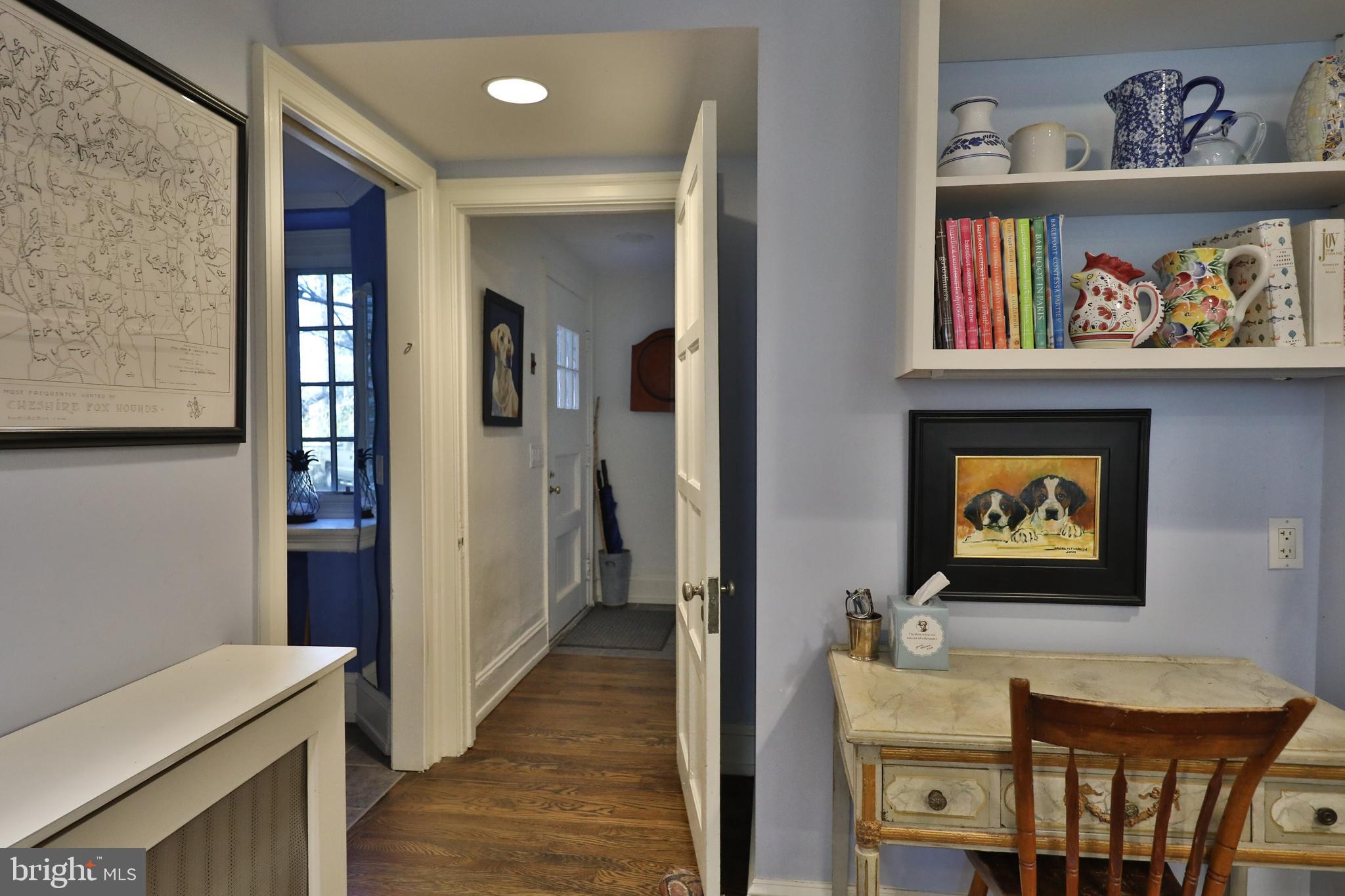 8401 SAINT MARTINS LANE