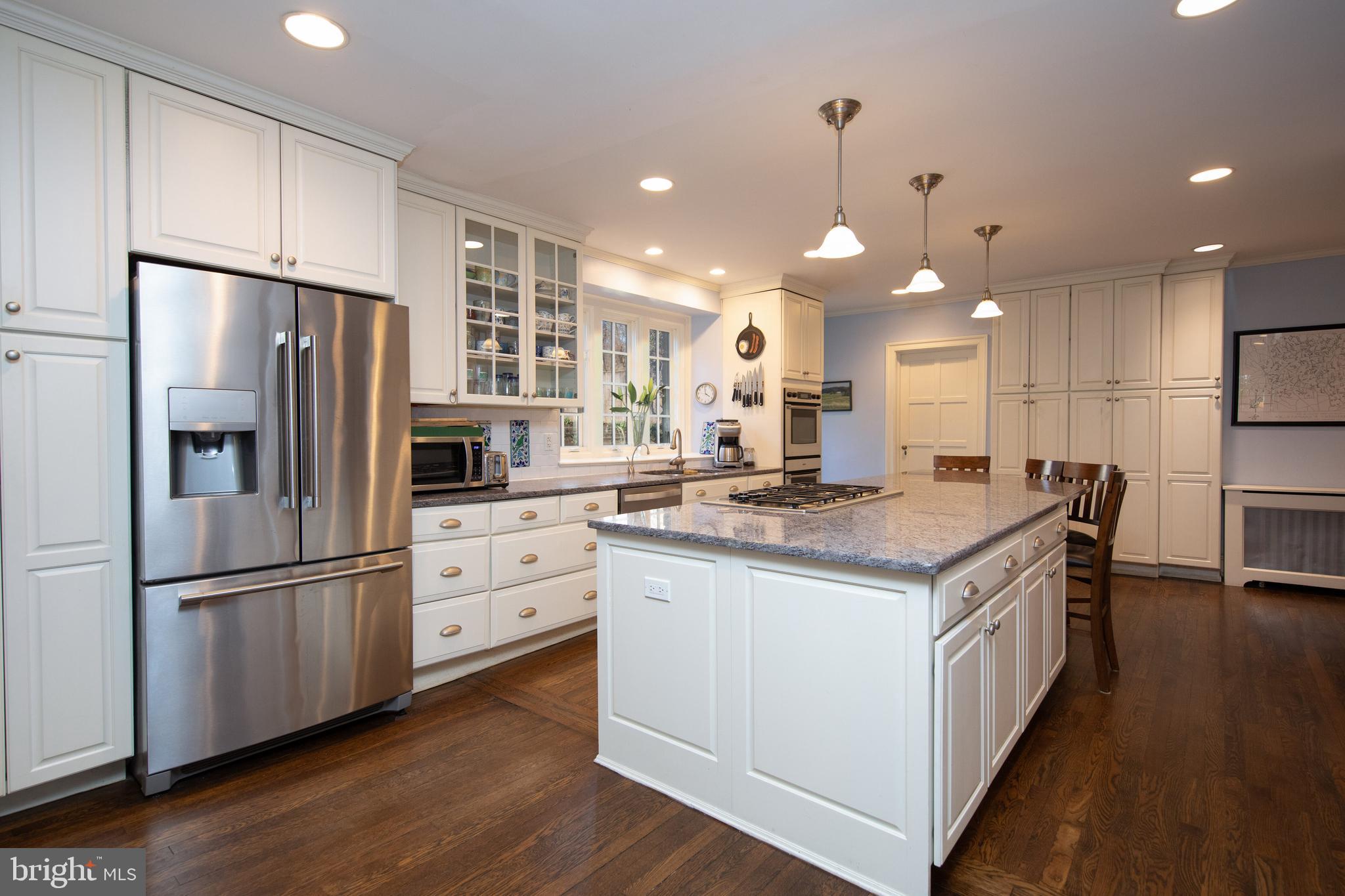 8401 SAINT MARTINS LANE