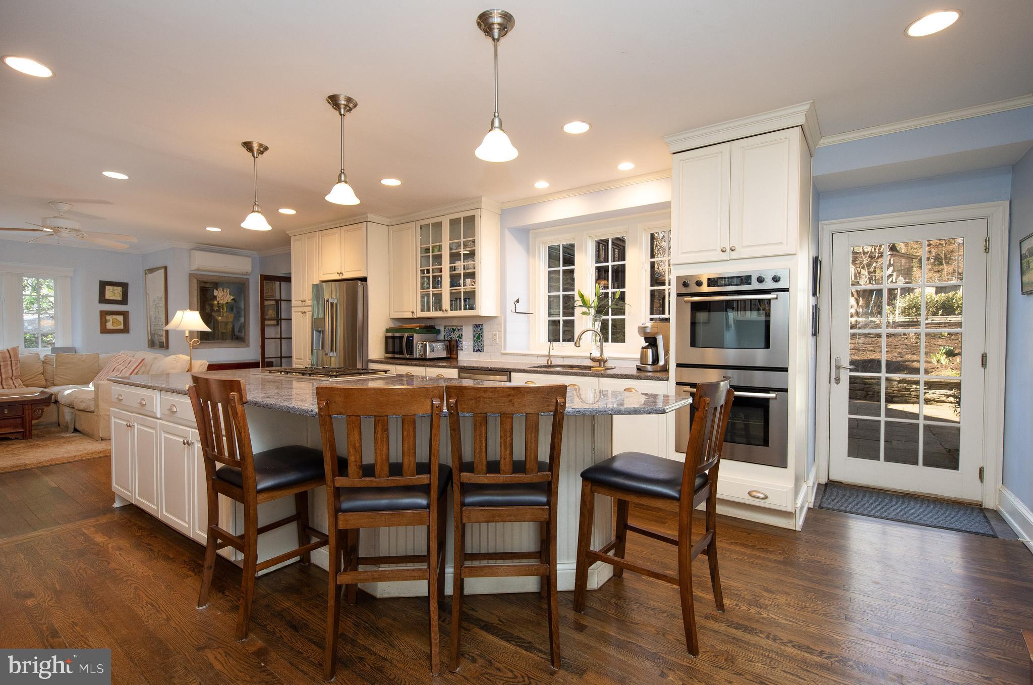 8401 SAINT MARTINS LANE