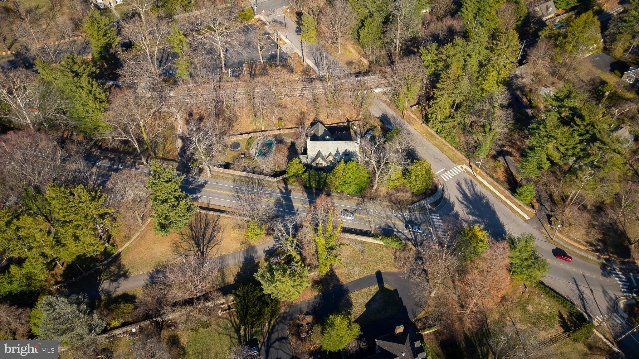 8401 SAINT MARTINS LANE