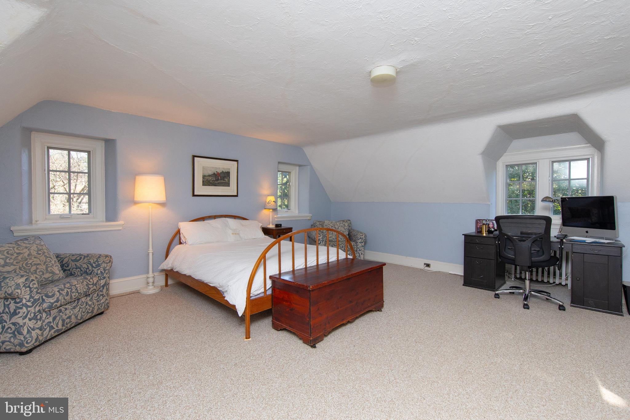 8401 SAINT MARTINS LANE