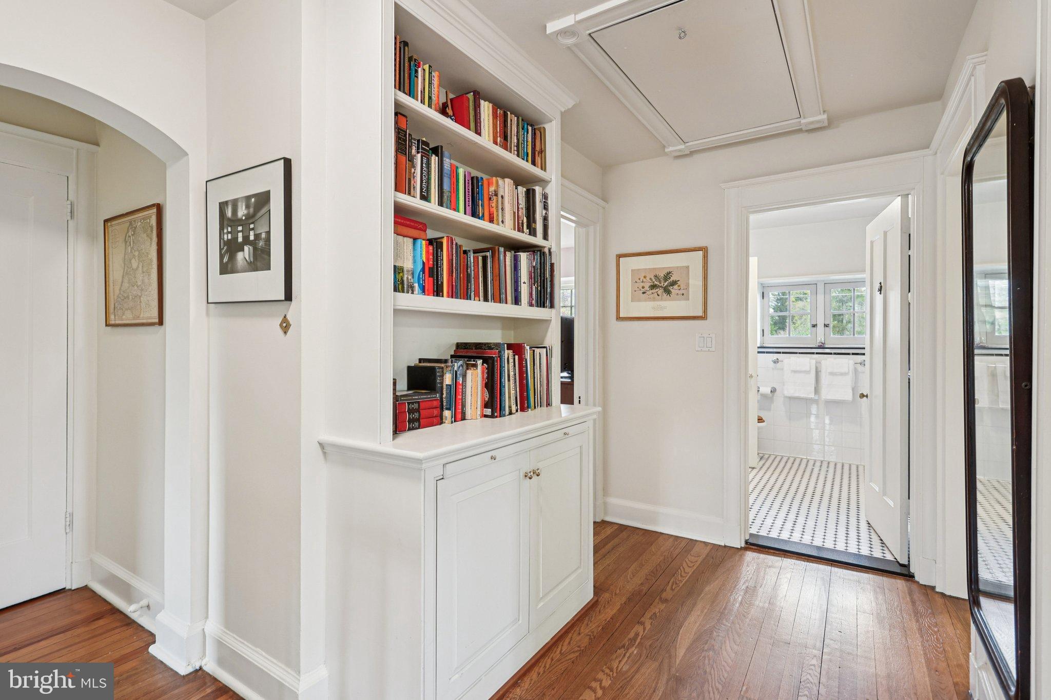 8720 PROSPECT AVENUE