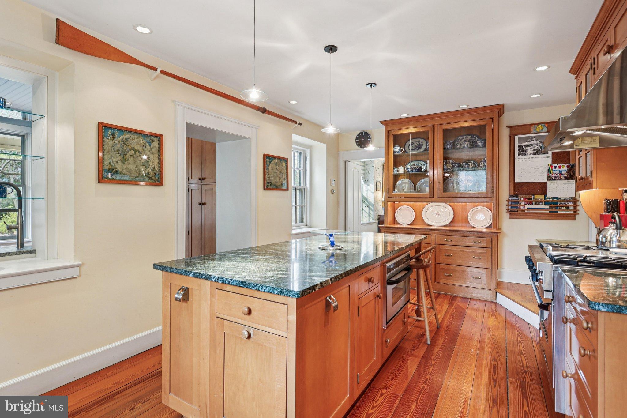 8720 PROSPECT AVENUE