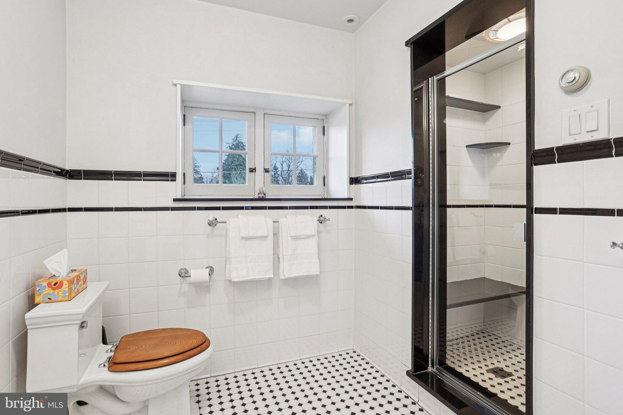 8720 PROSPECT AVENUE