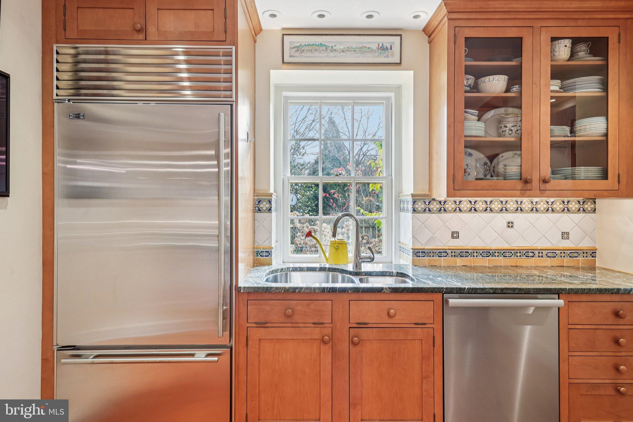 8720 PROSPECT AVENUE