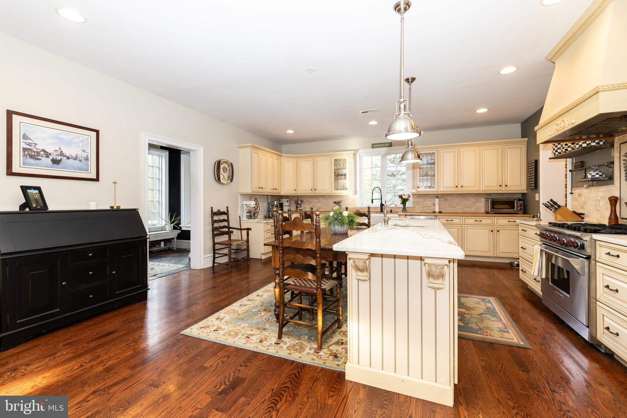 8204 CRITTENDEN STREET