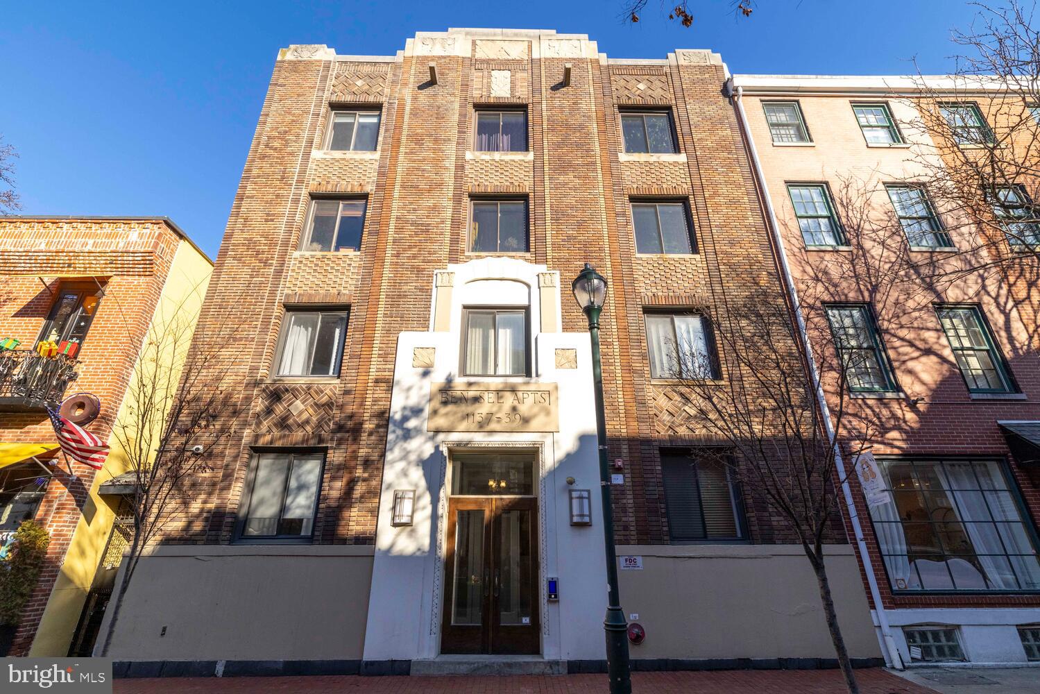 1137 PINE STREET E 300