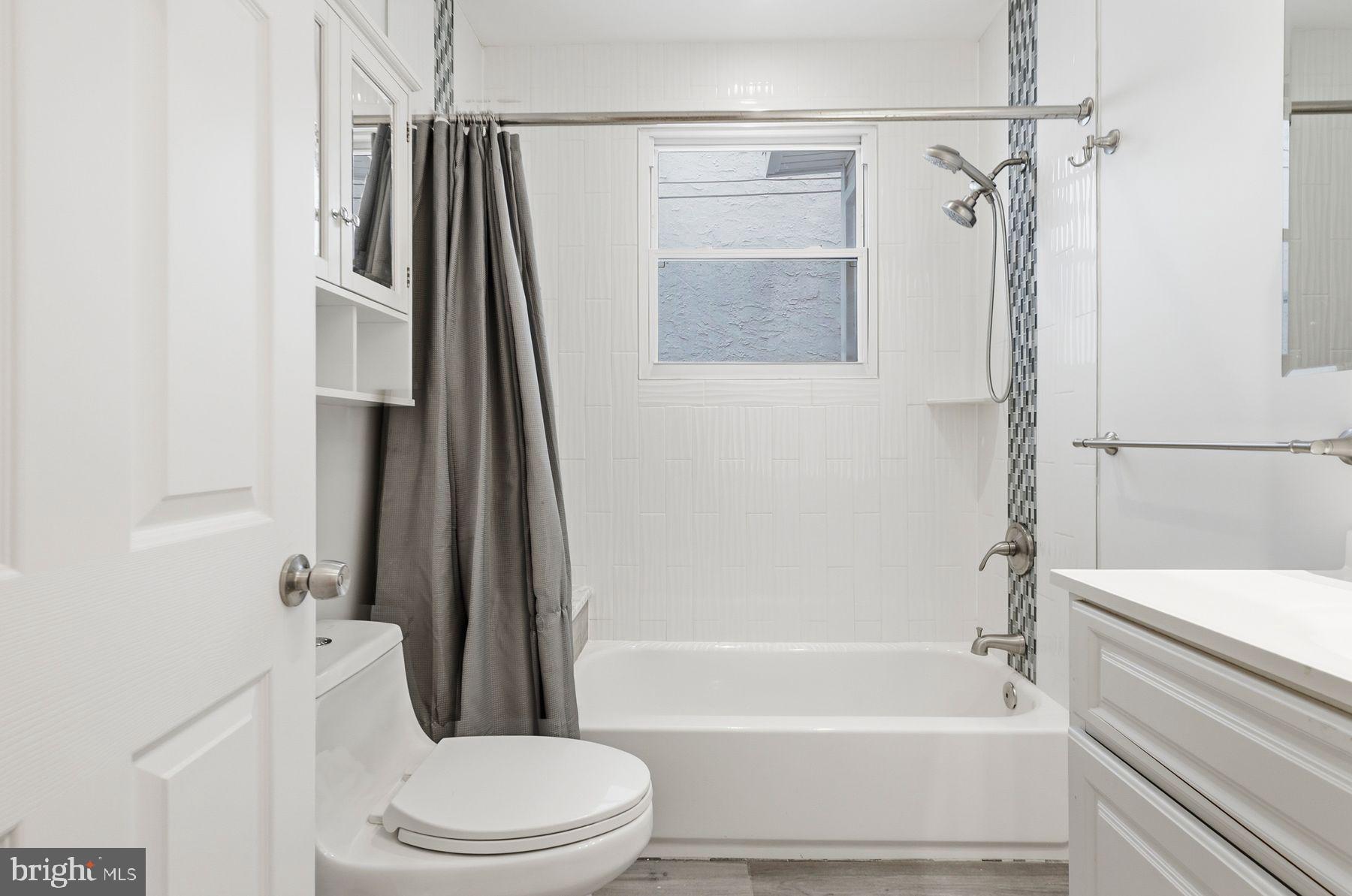 7815 GERMANTOWN AVENUE