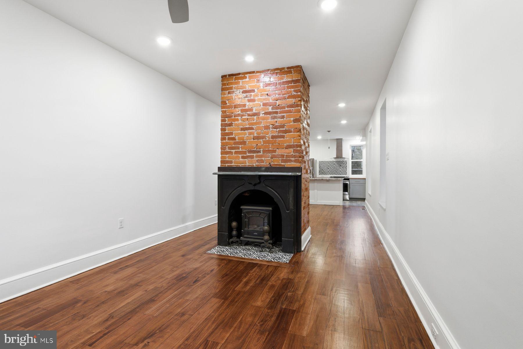 7815 GERMANTOWN AVENUE