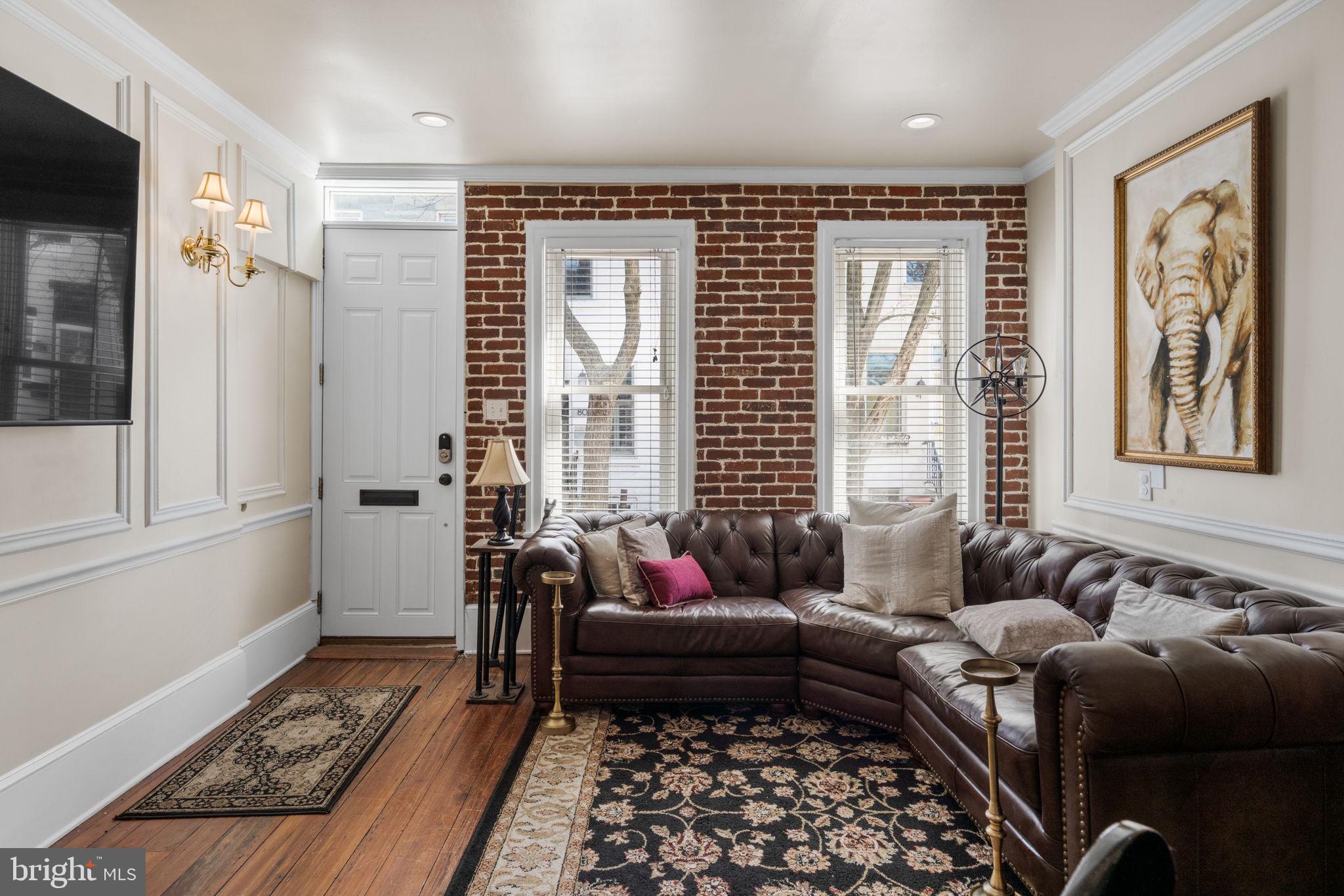 802 N BAMBREY STREET