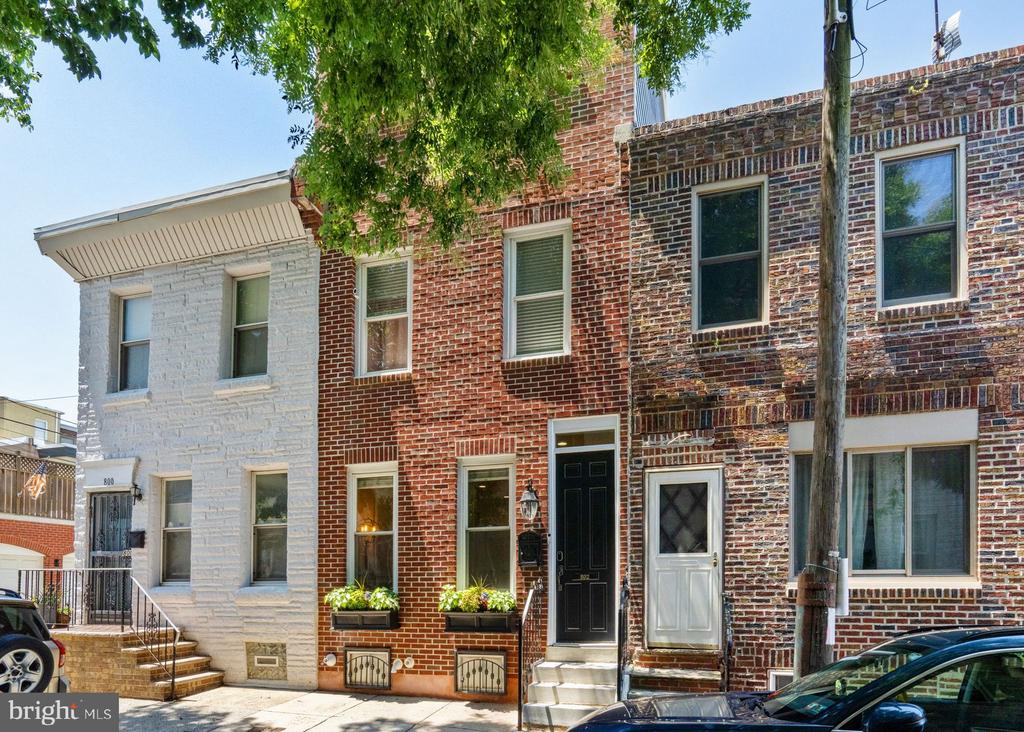 802 N BAMBREY STREET