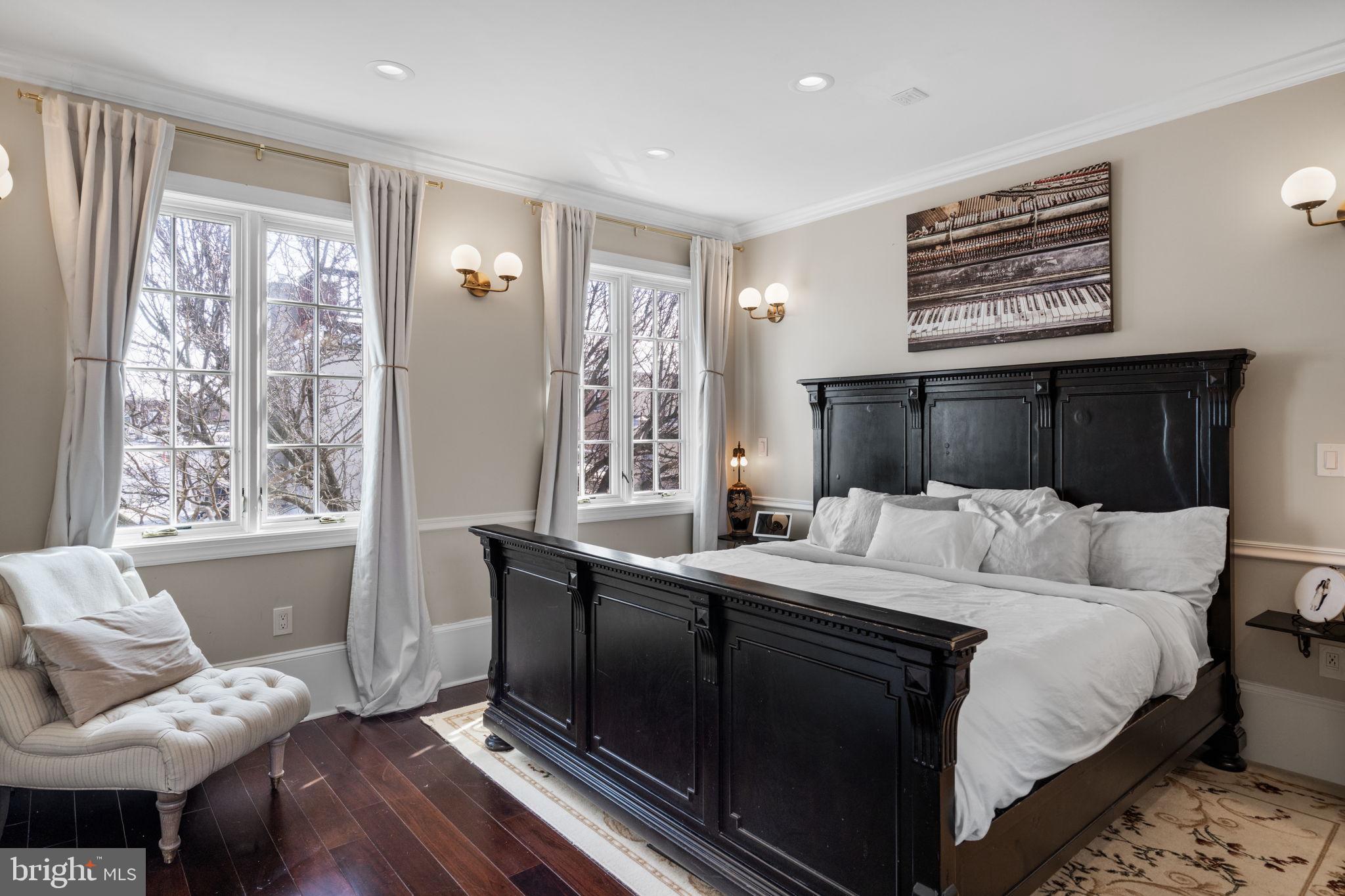 802 N BAMBREY STREET