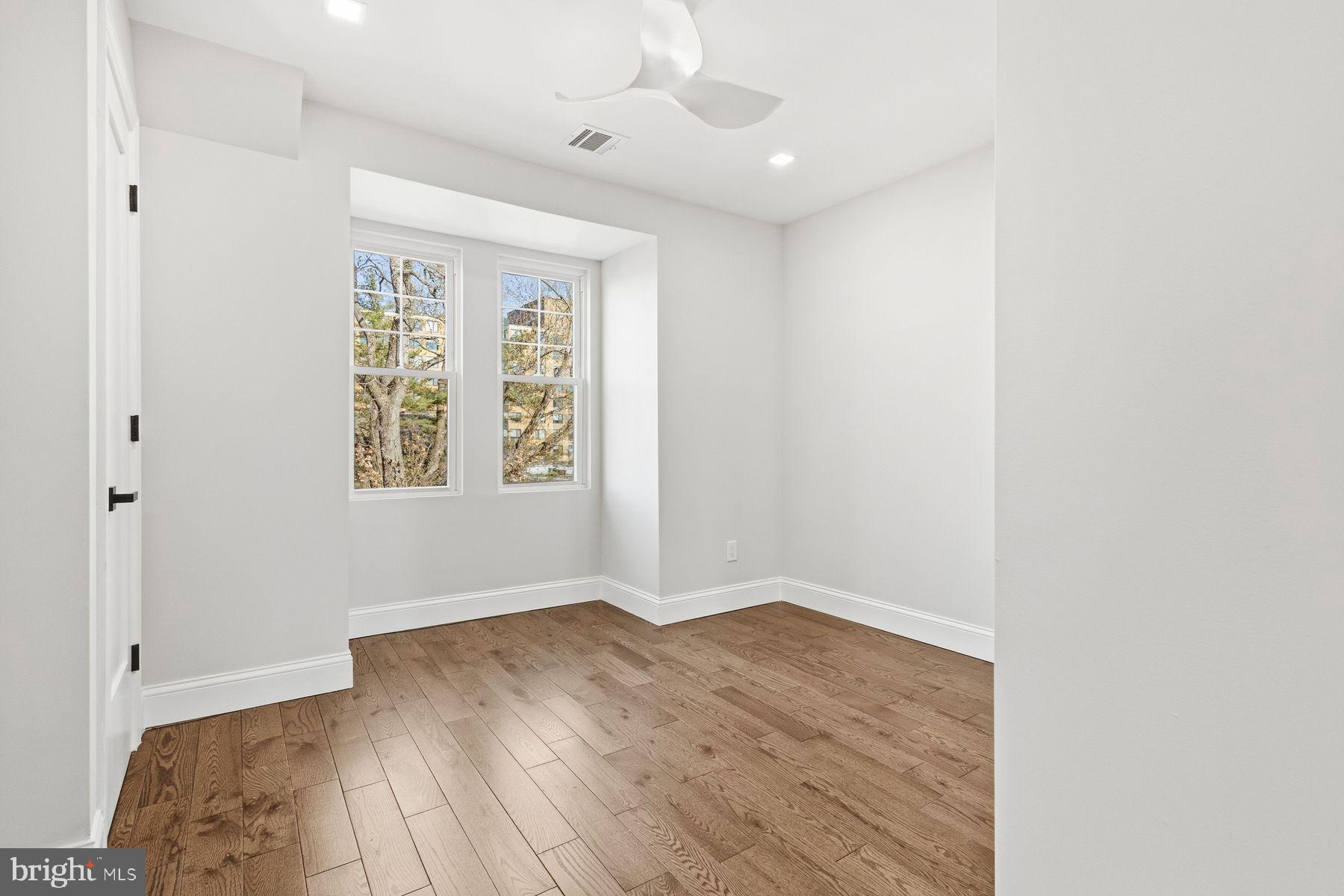 205 W HIGHLAND AVENUE