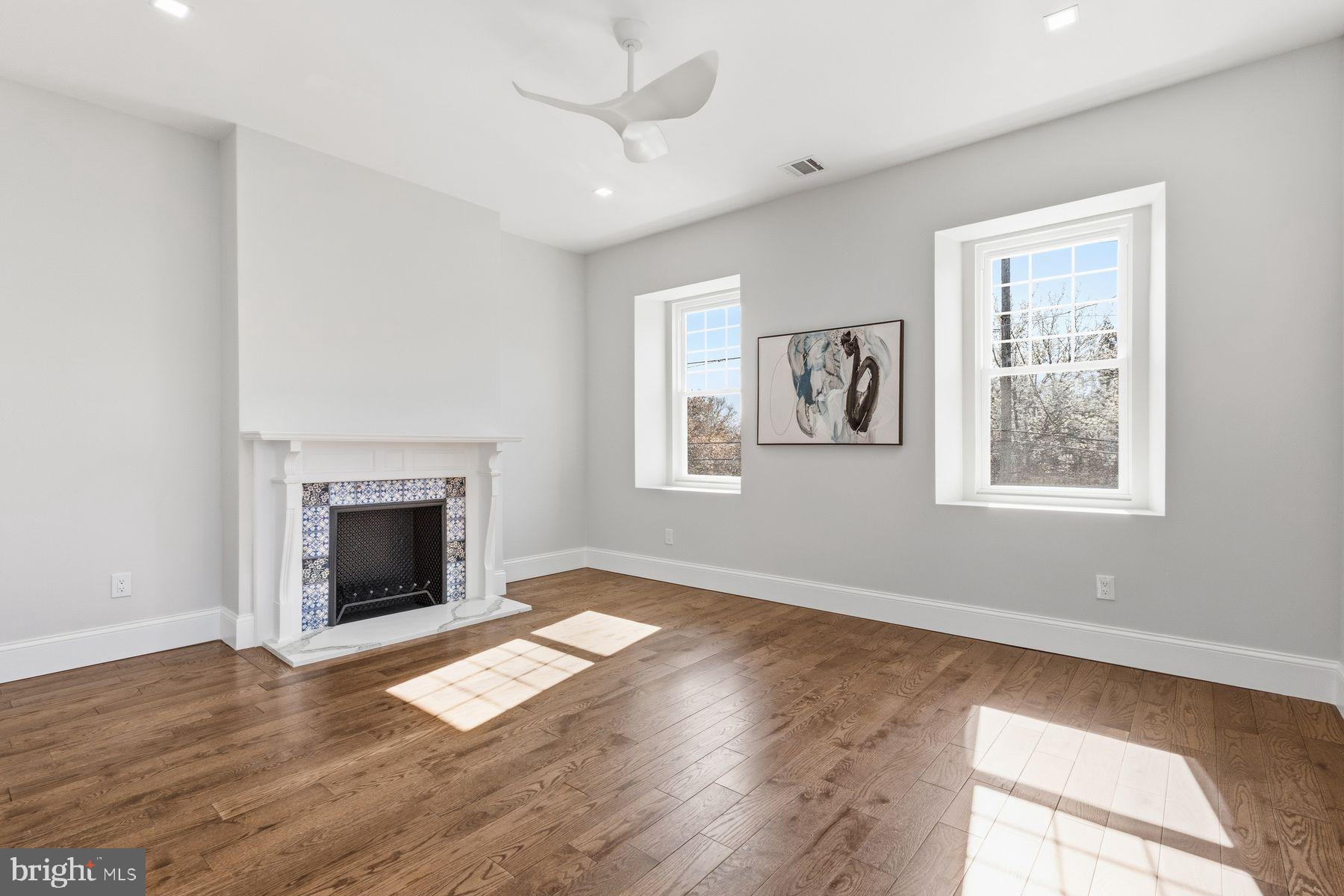 205 W HIGHLAND AVENUE