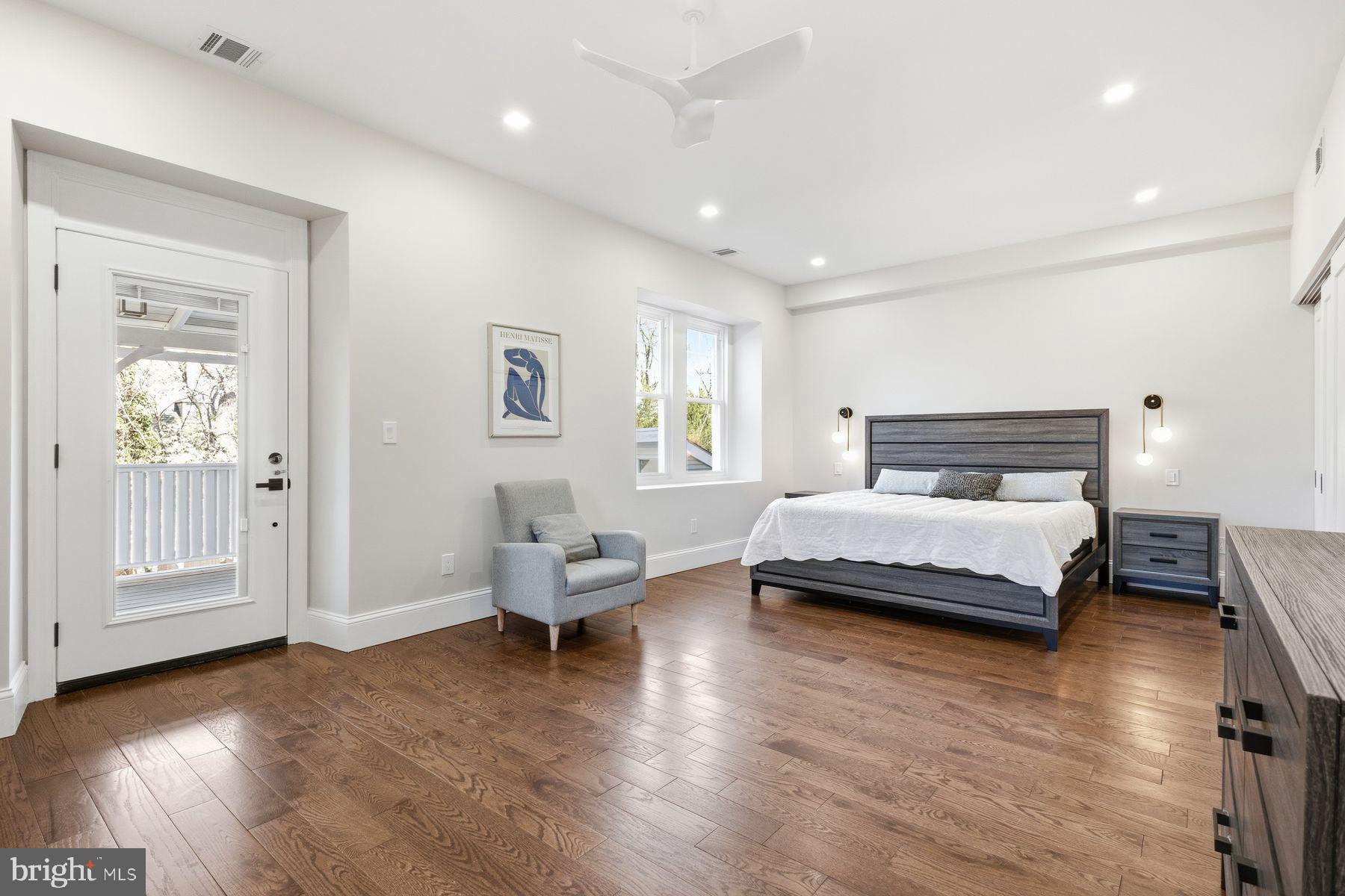 205 W HIGHLAND AVENUE