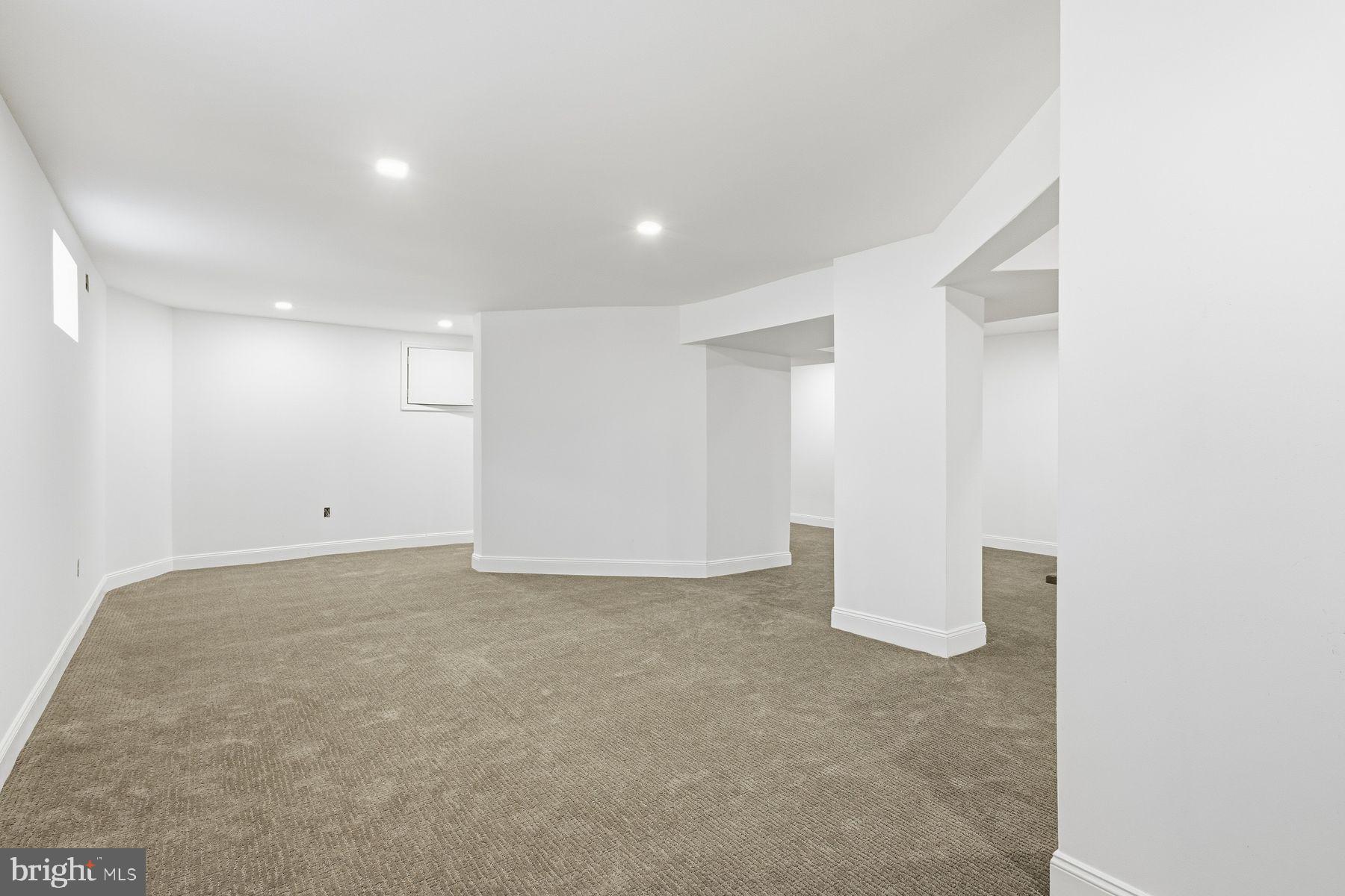 205 W HIGHLAND AVENUE