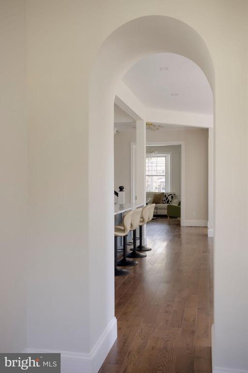 205 W HIGHLAND AVENUE