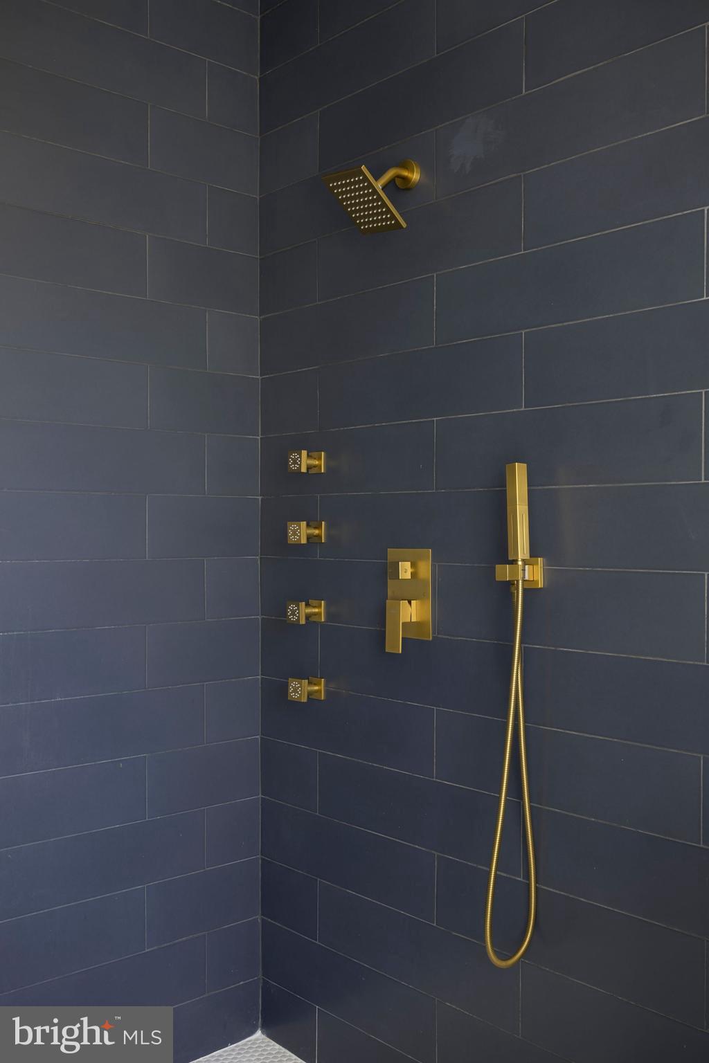 205 W HIGHLAND AVENUE