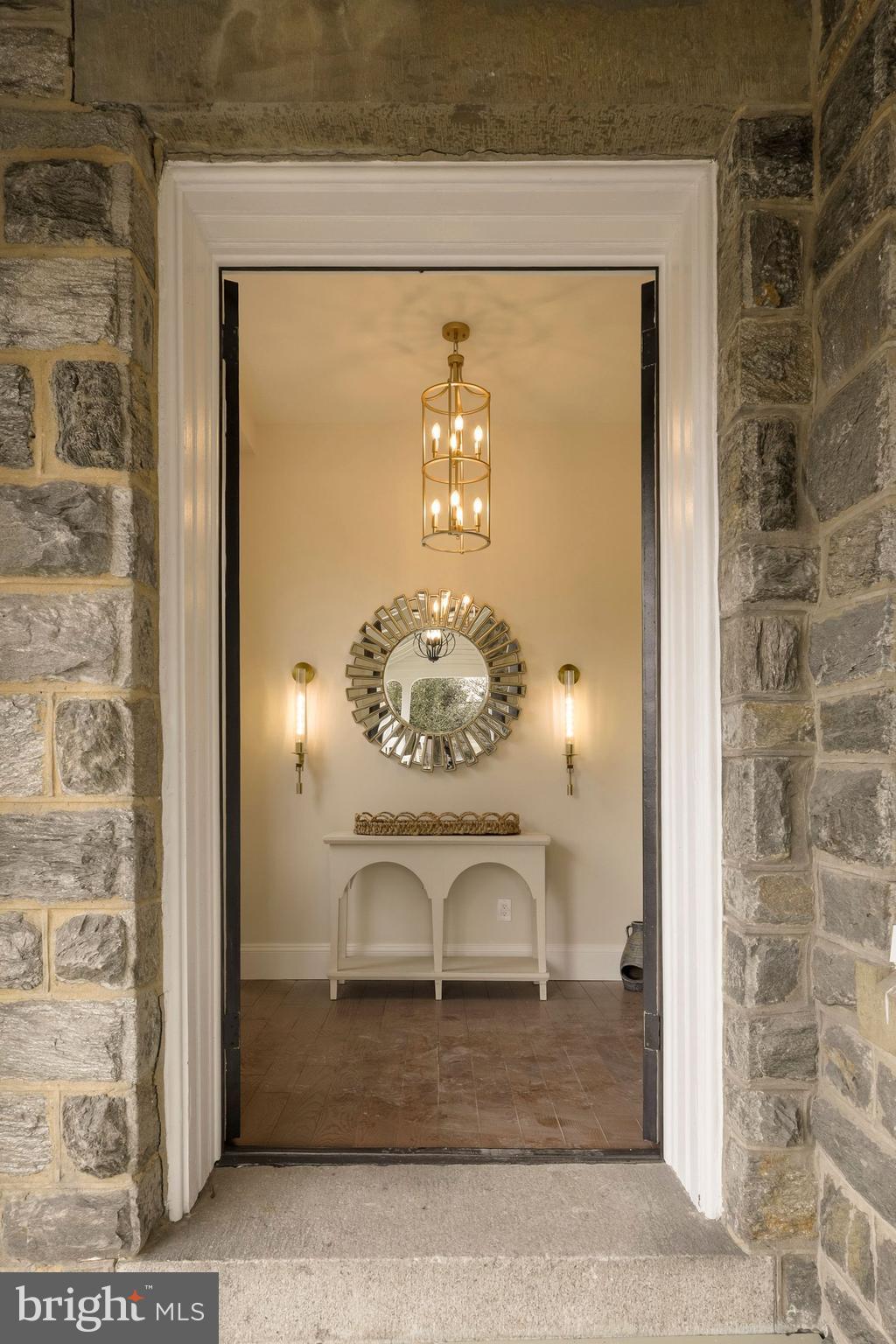 205 W HIGHLAND AVENUE