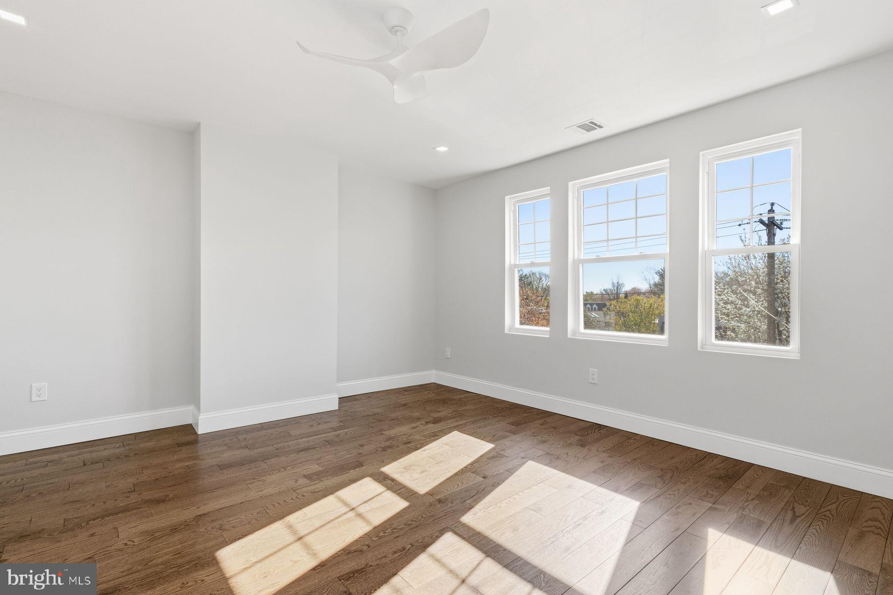 205 W HIGHLAND AVENUE