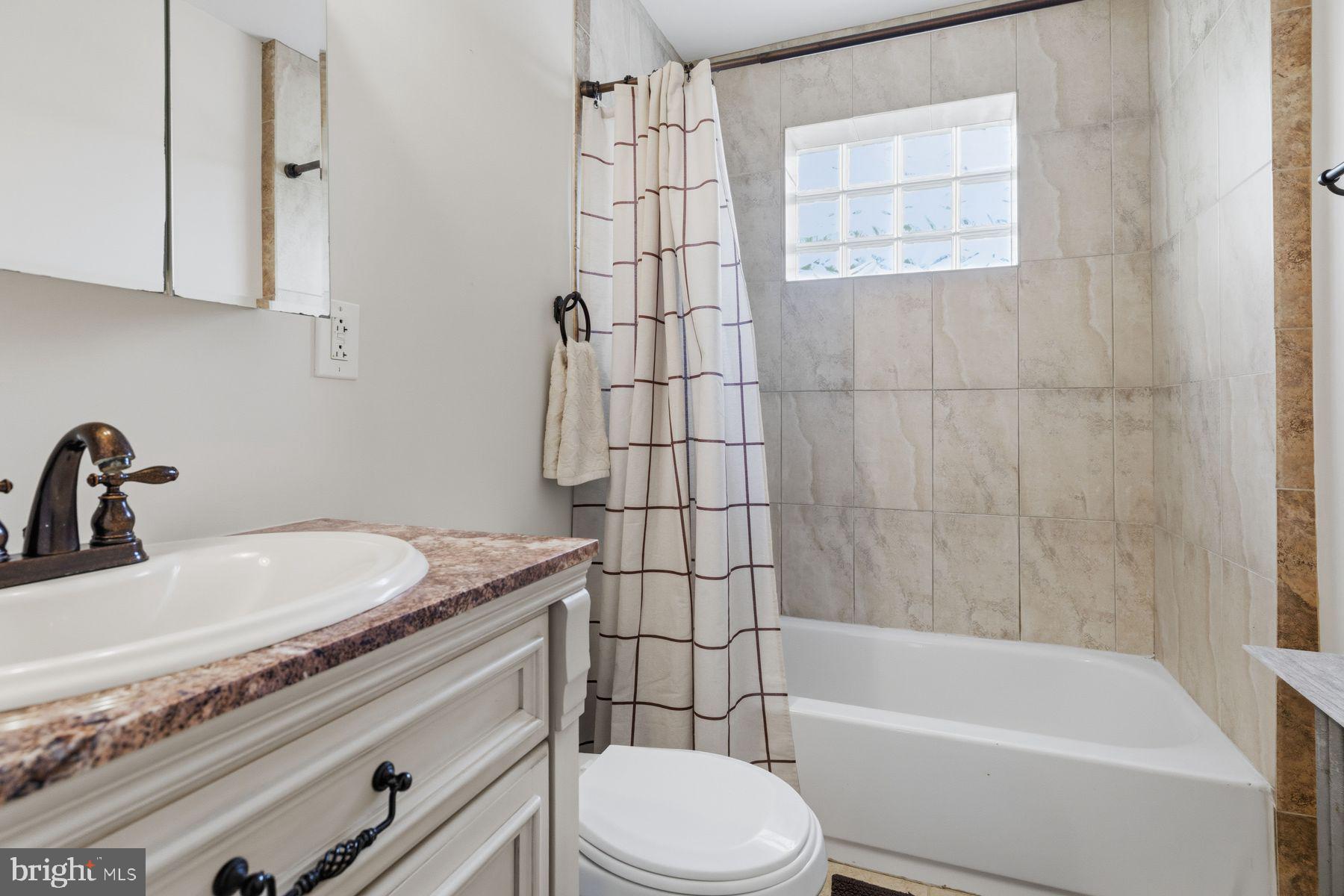 210 E EVERGREEN AVENUE E