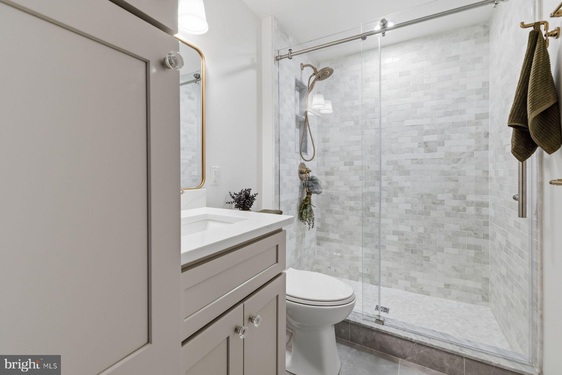 210 E EVERGREEN AVENUE E