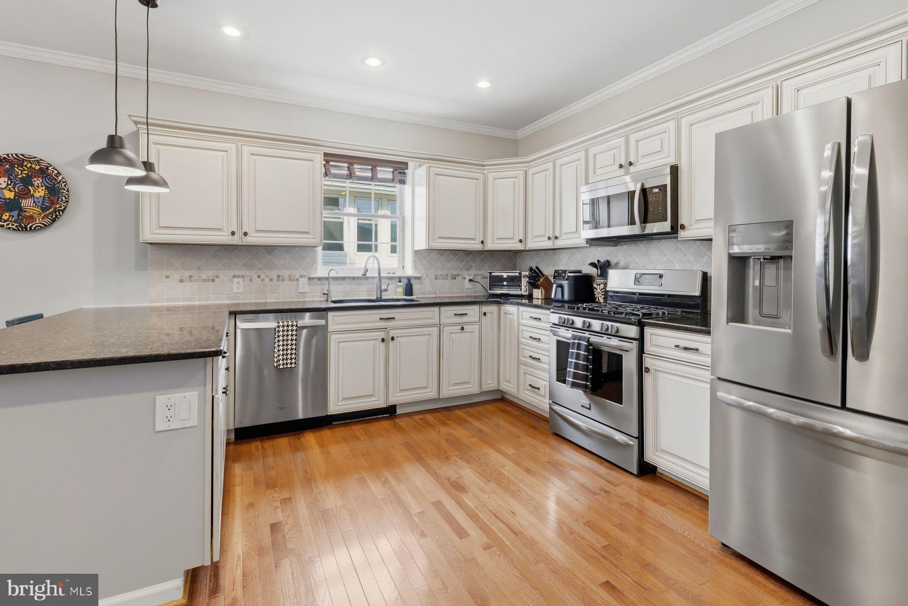 210 E EVERGREEN AVENUE E