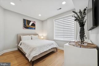 700 MOYER STREET 00 210