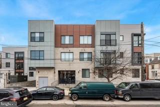 700 MOYER STREET 00 210