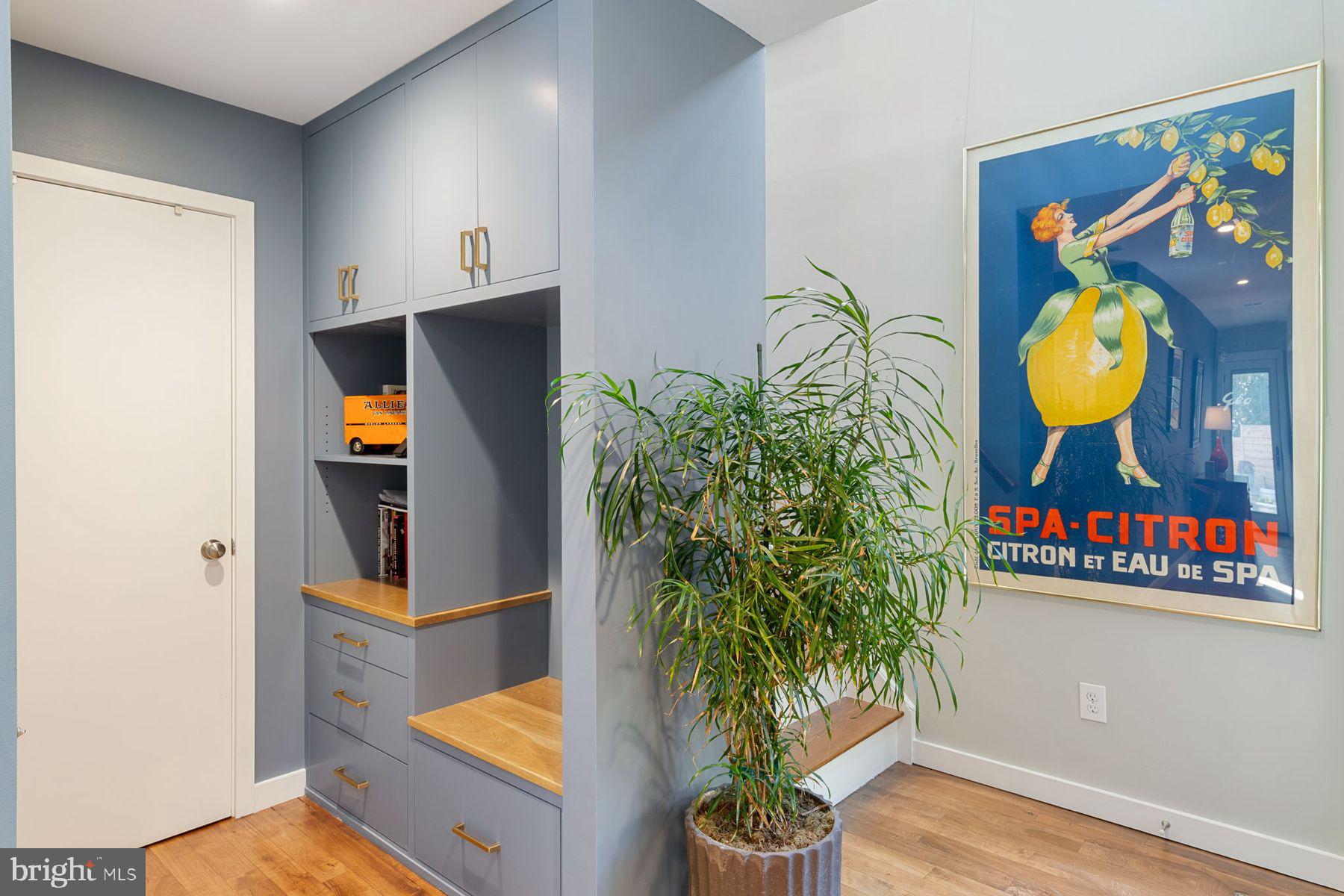 7621 SAINT MARTINS LANE