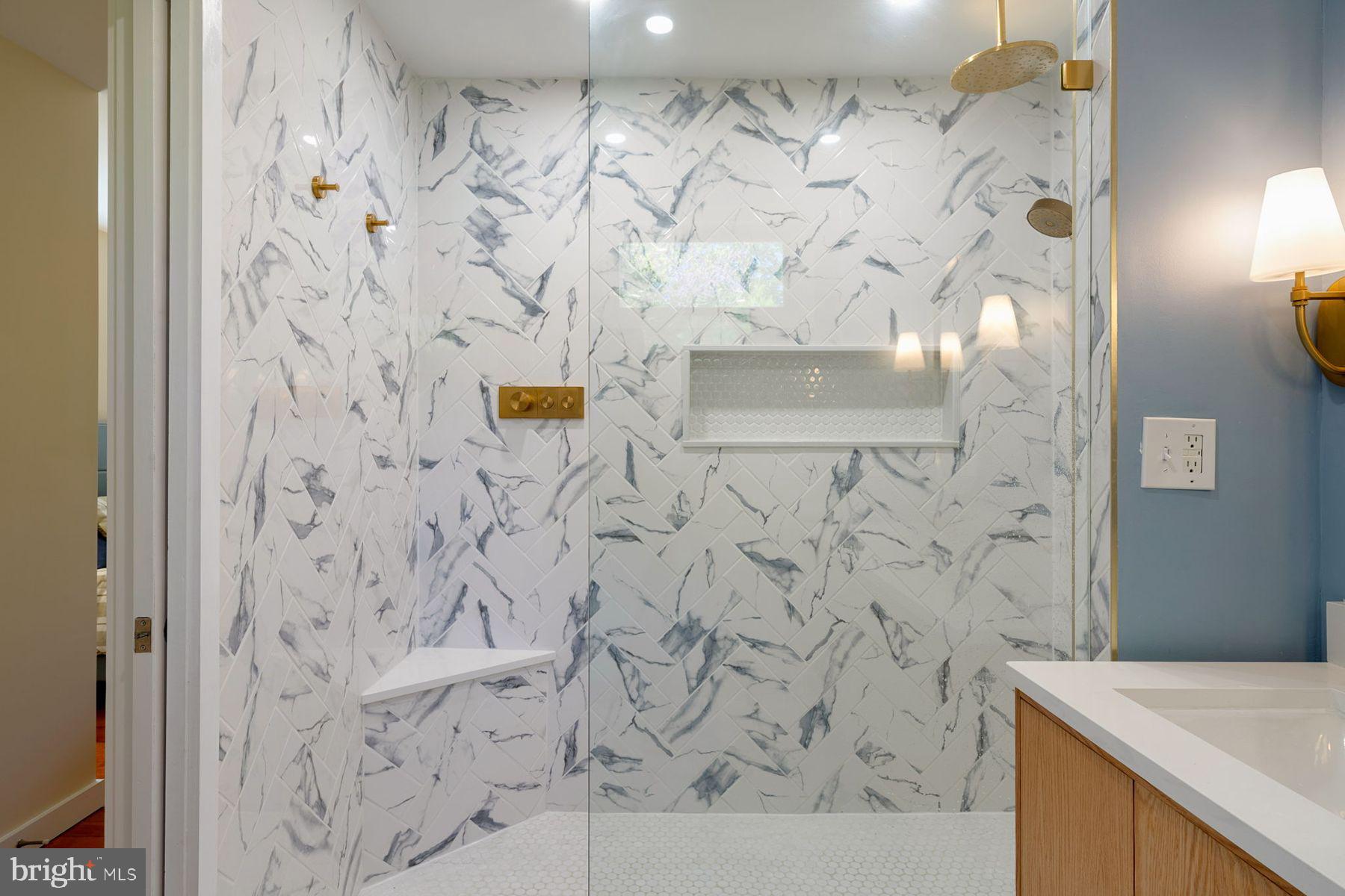 7621 SAINT MARTINS LANE