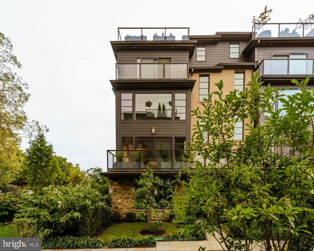 30 W HIGHLAND AVENUE Unit: 5