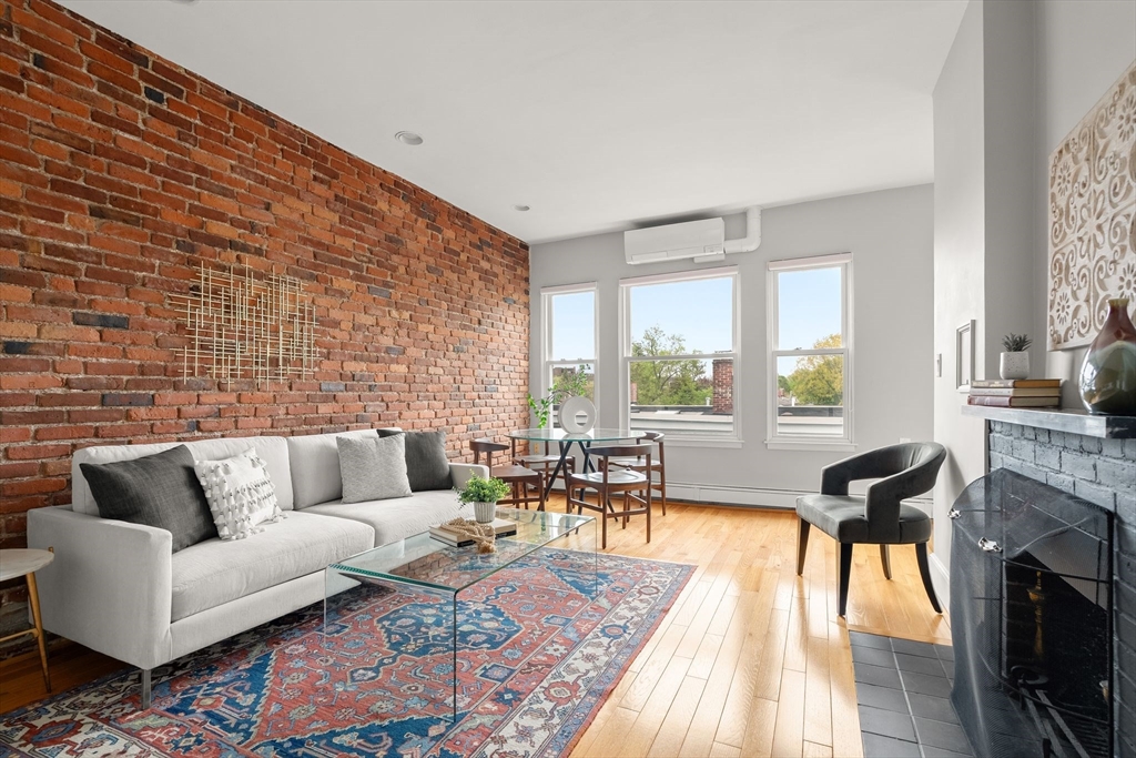 88 Hancock St # 17