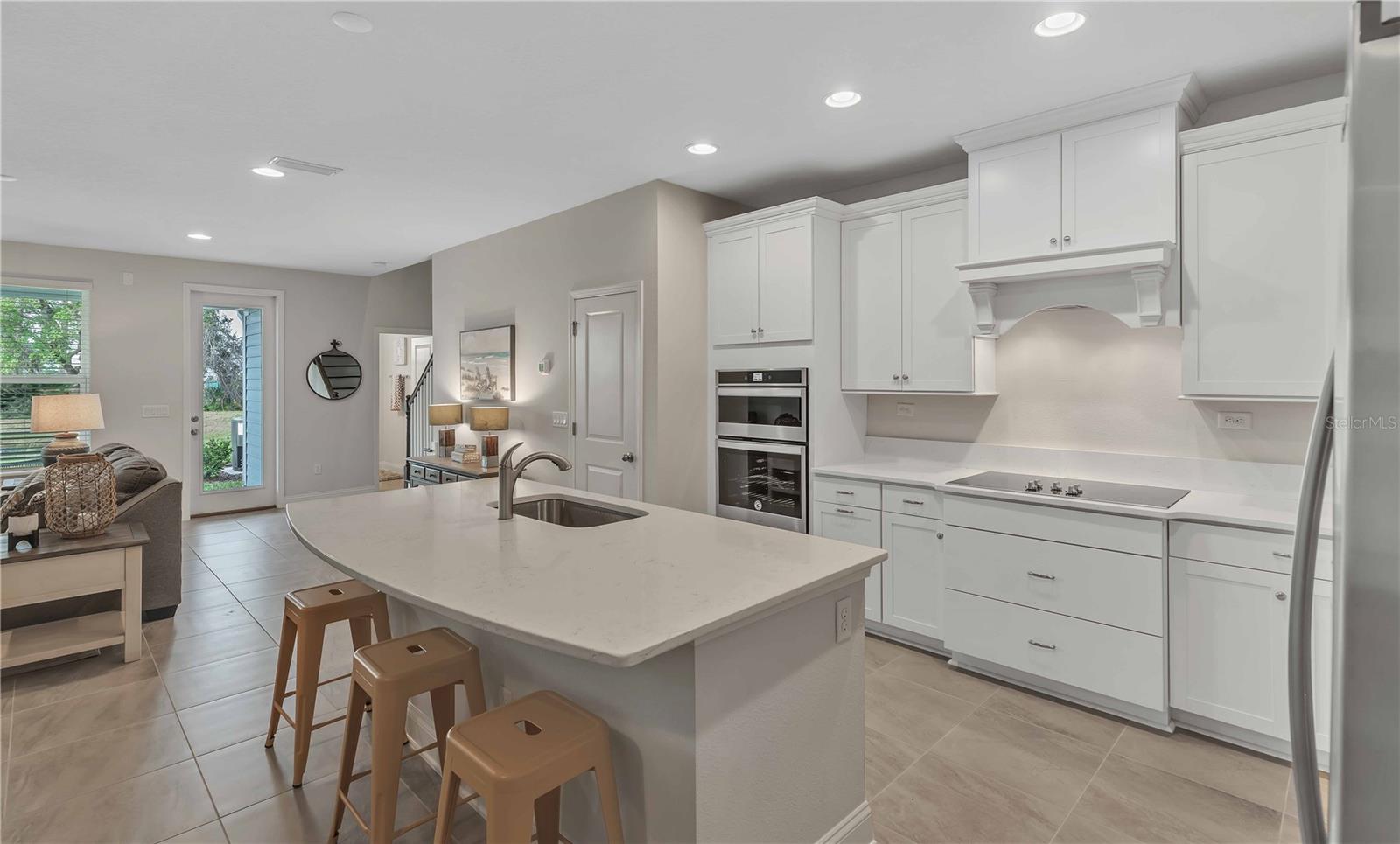9140 GULF HAVEN DR