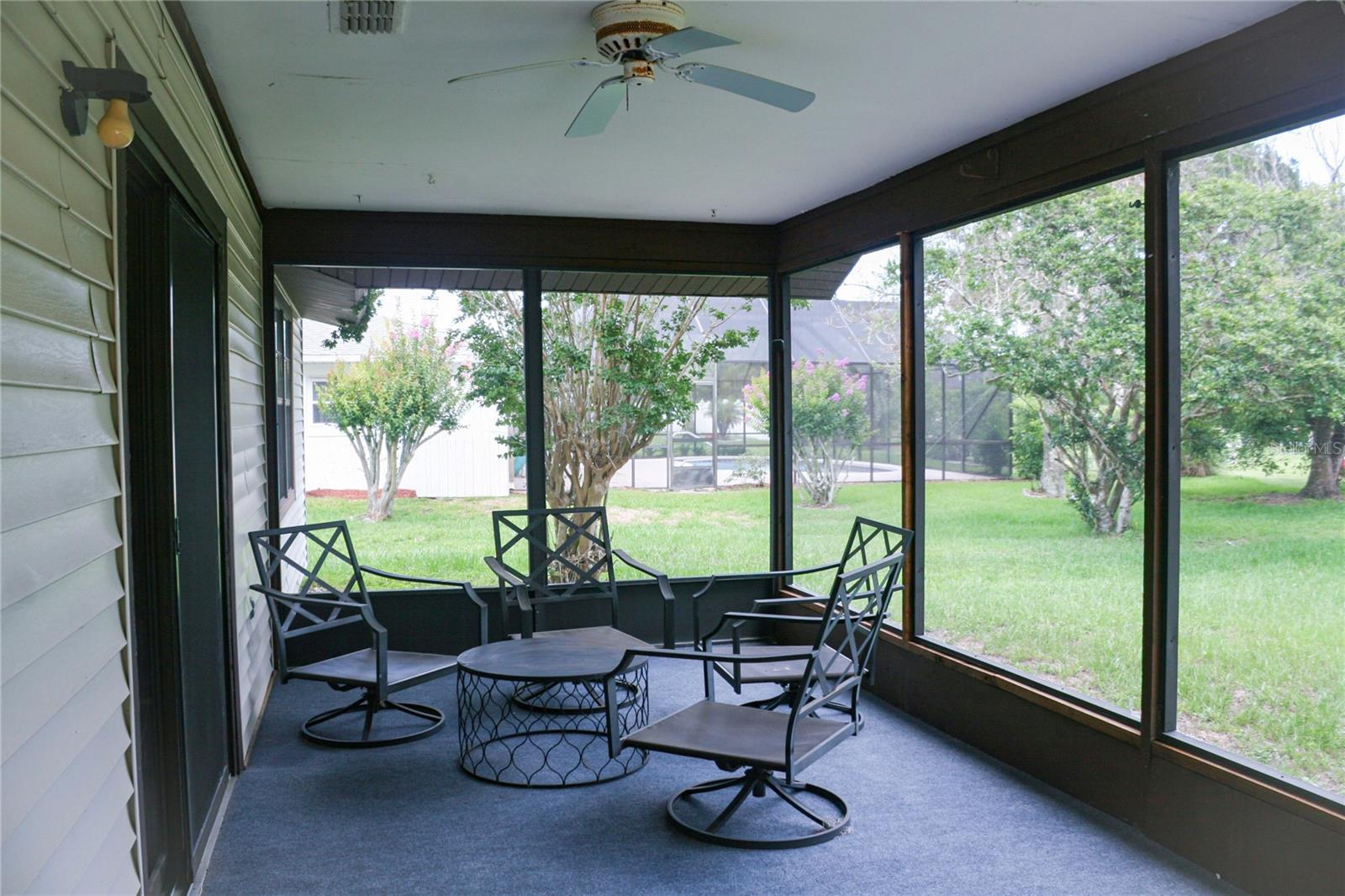 24 FLEETWOOD DR