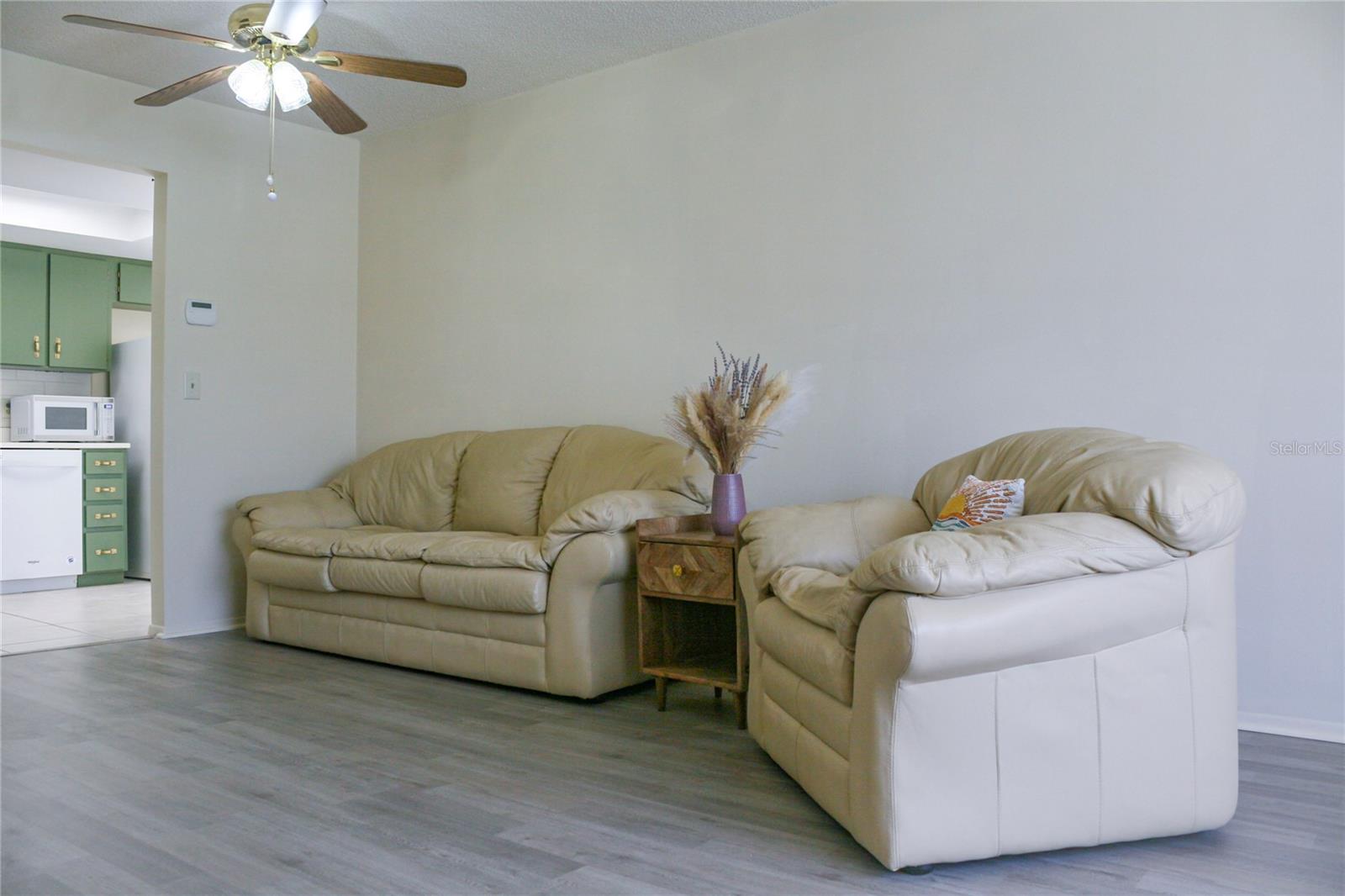 24 FLEETWOOD DR