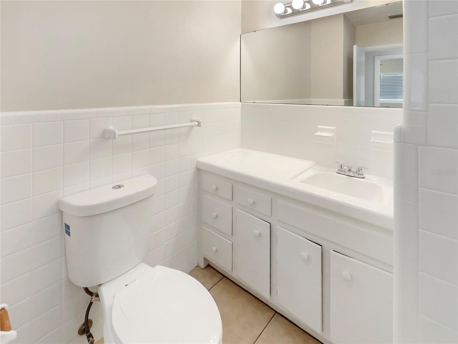 326 BANYAN DR