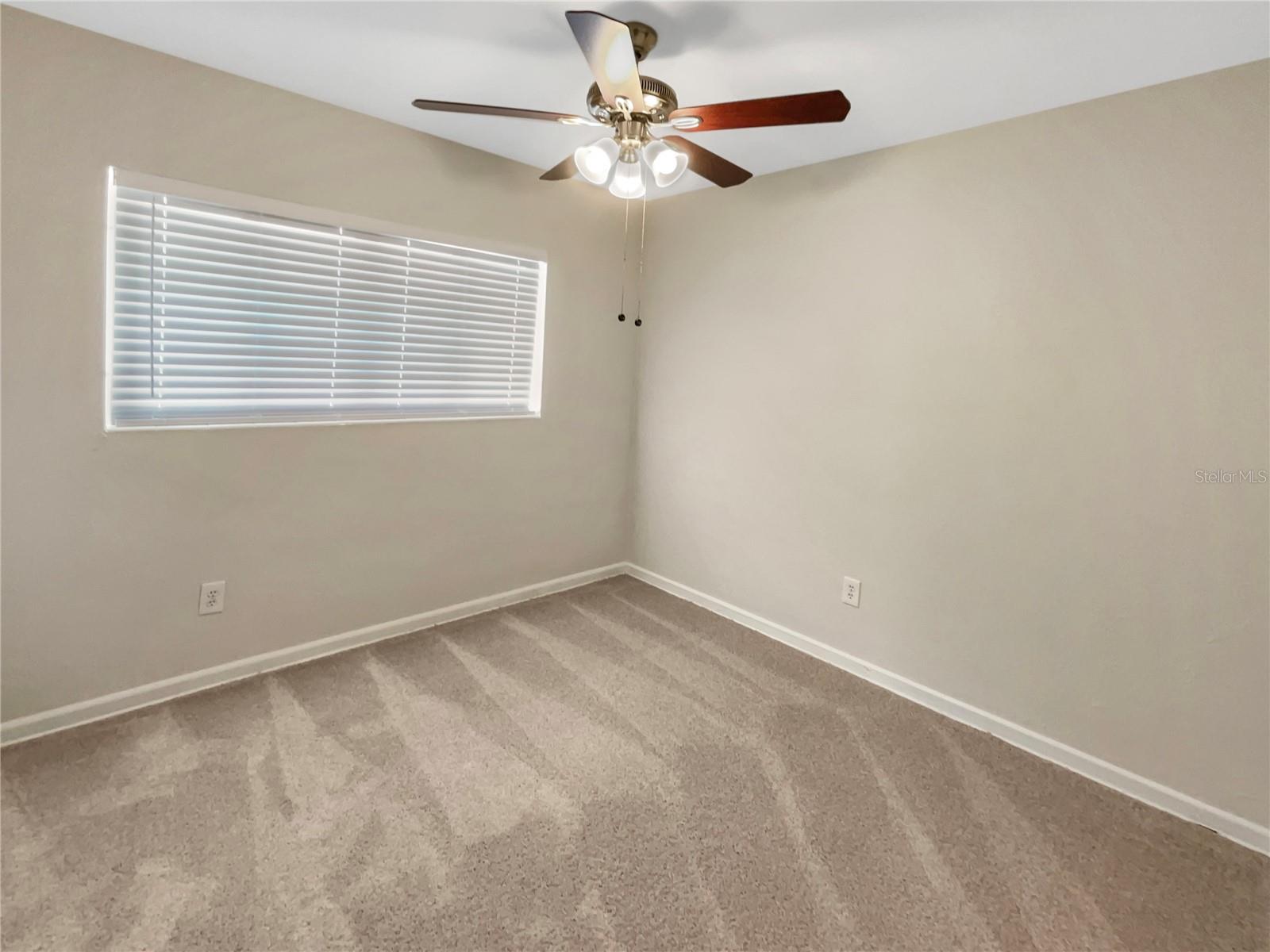 326 BANYAN DR