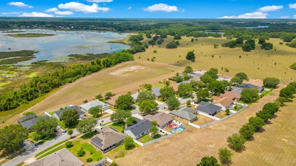 517 LAKE SUMNER DR