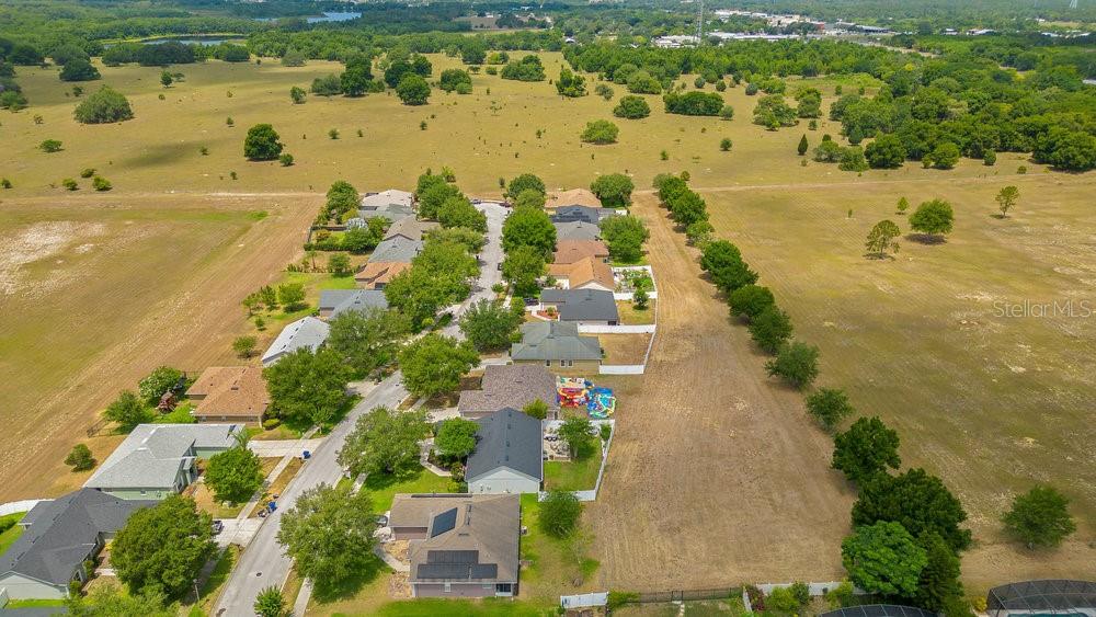 517 LAKE SUMNER DR