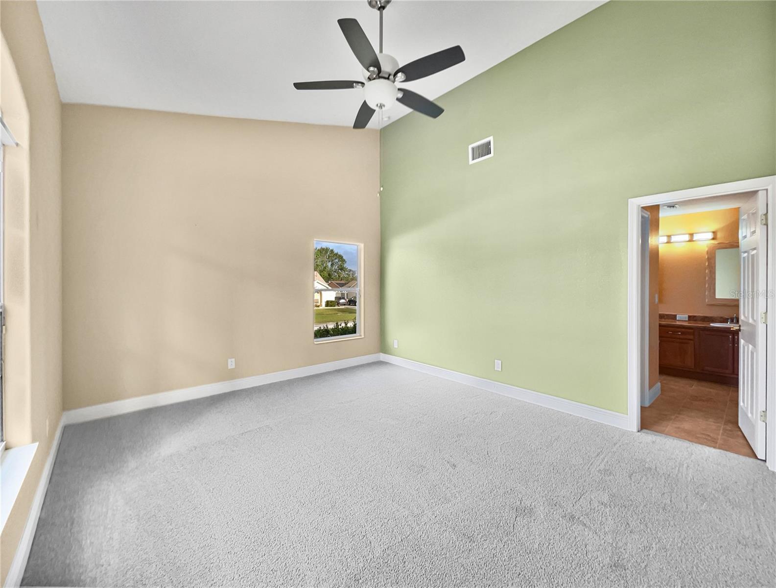 14735 YELLOW PINE LN
