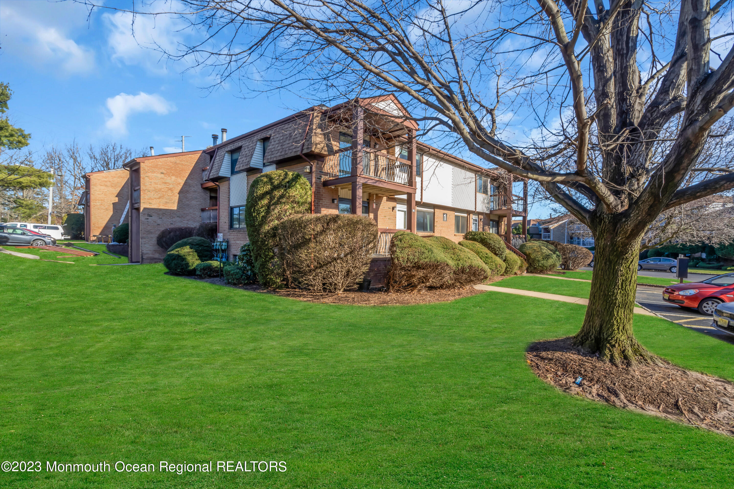 116 Edison Glen Terrace