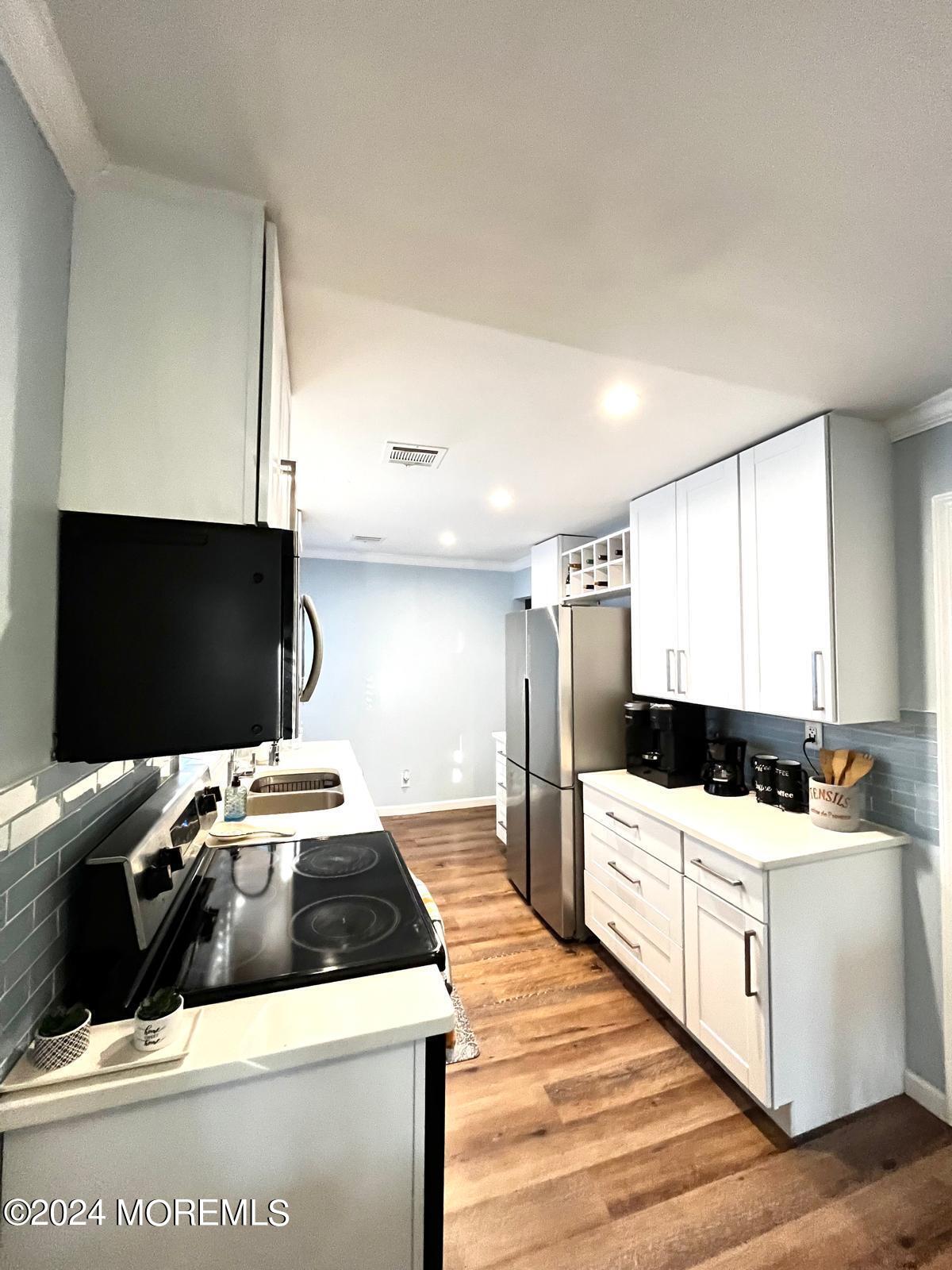 34 Shoreland Terrace