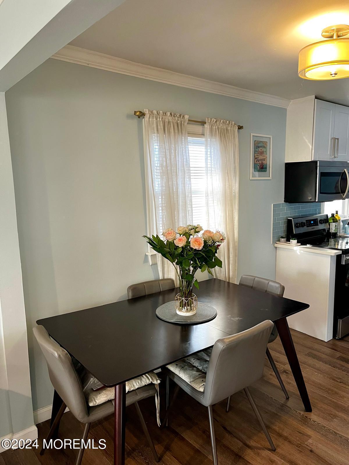 34 Shoreland Terrace