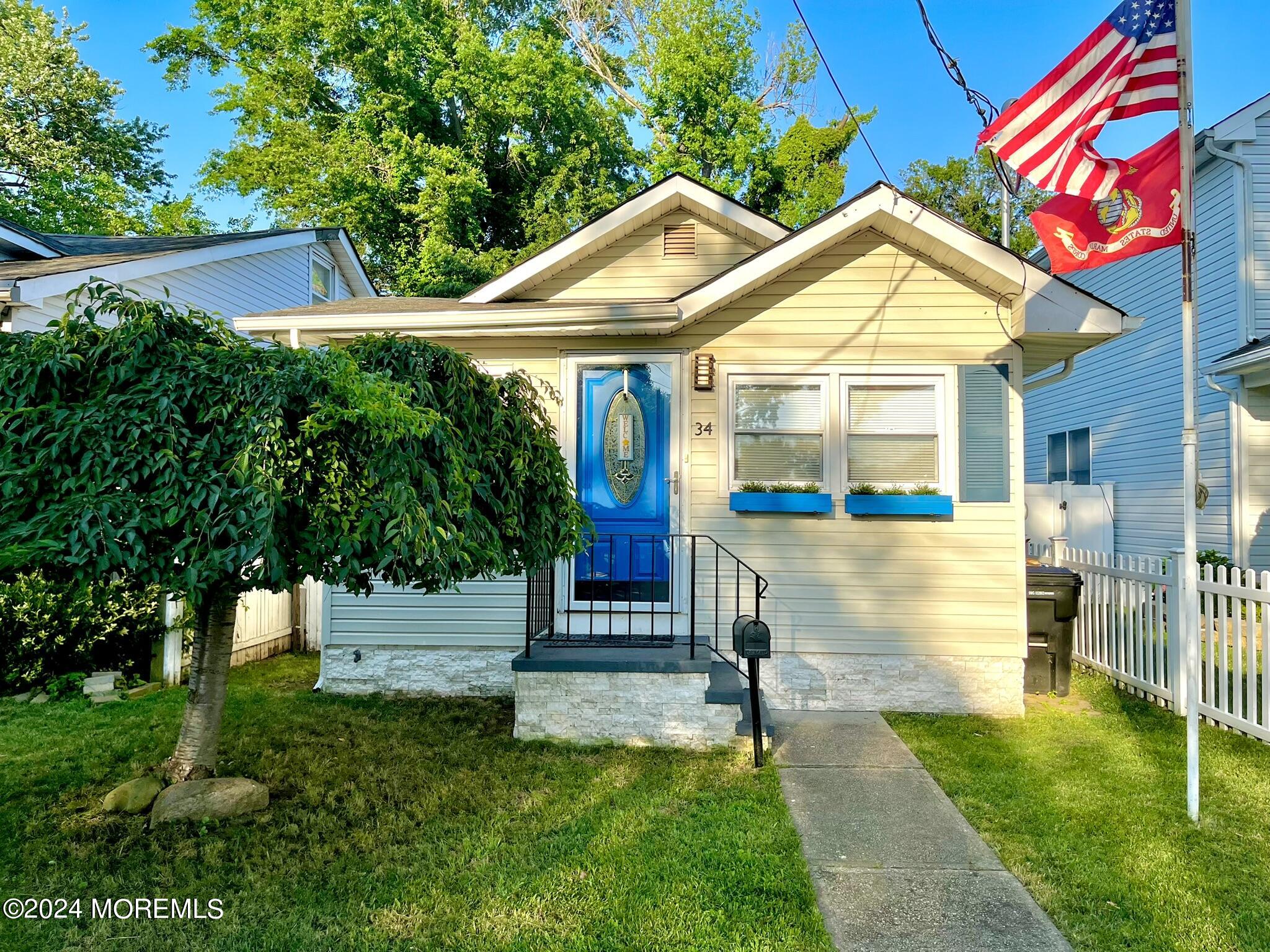 34 Shoreland Terrace