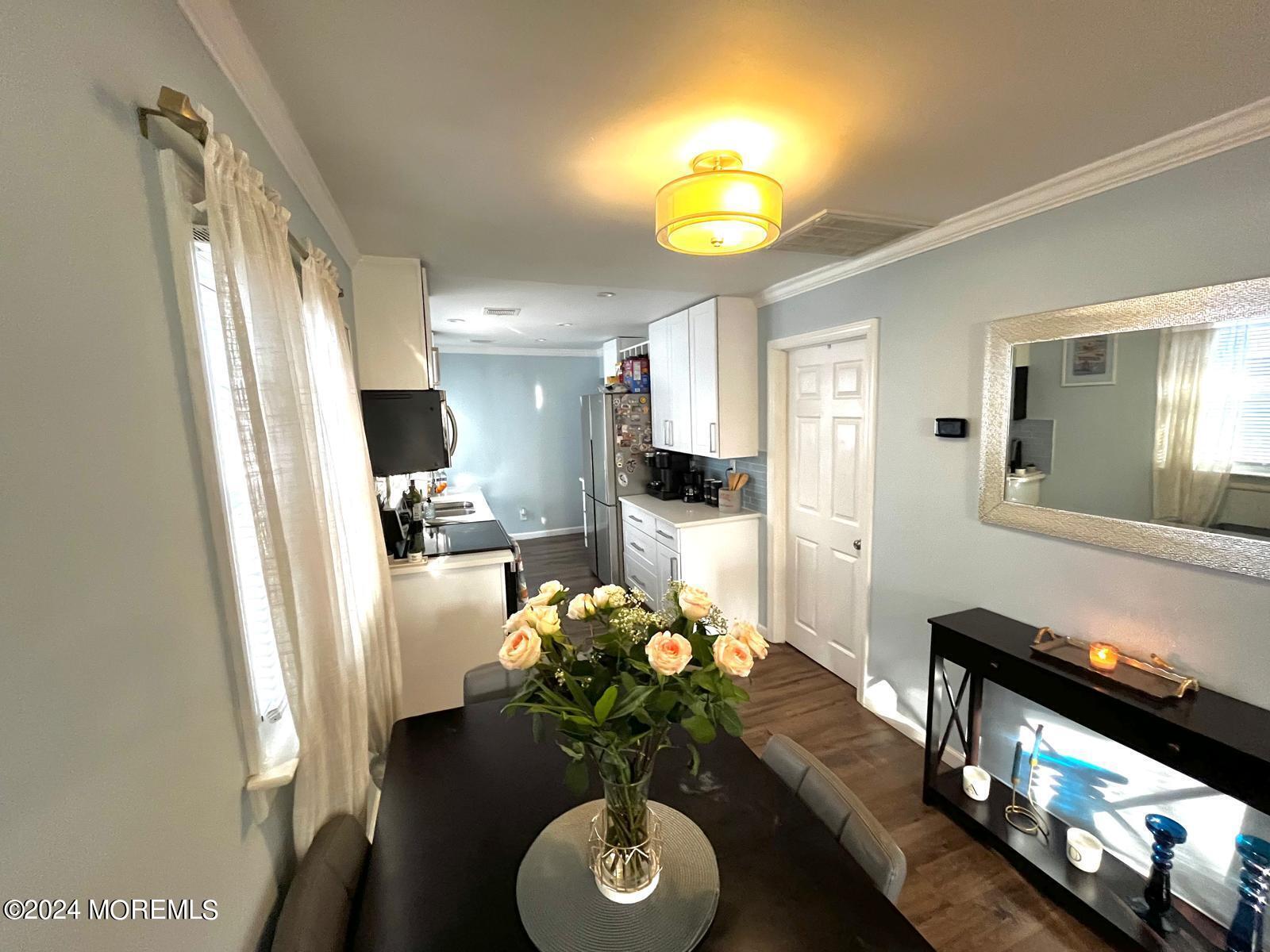 34 Shoreland Terrace