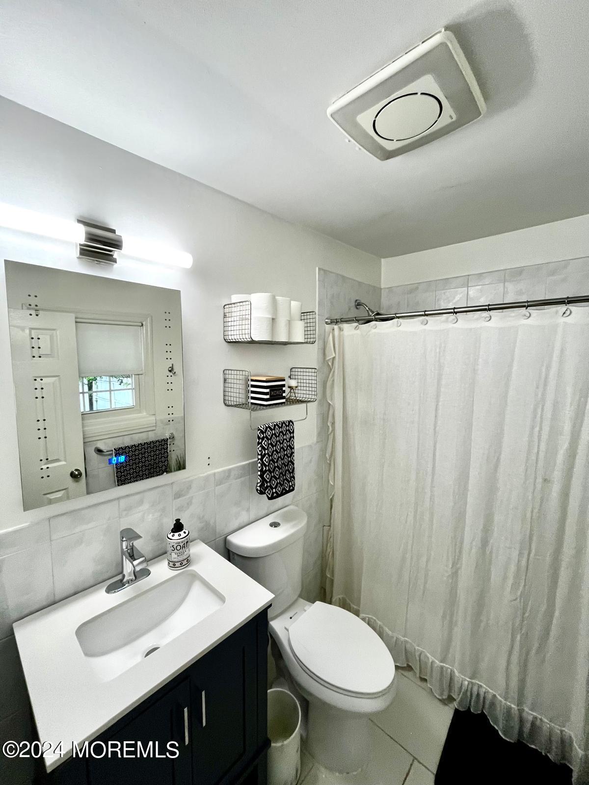 34 Shoreland Terrace