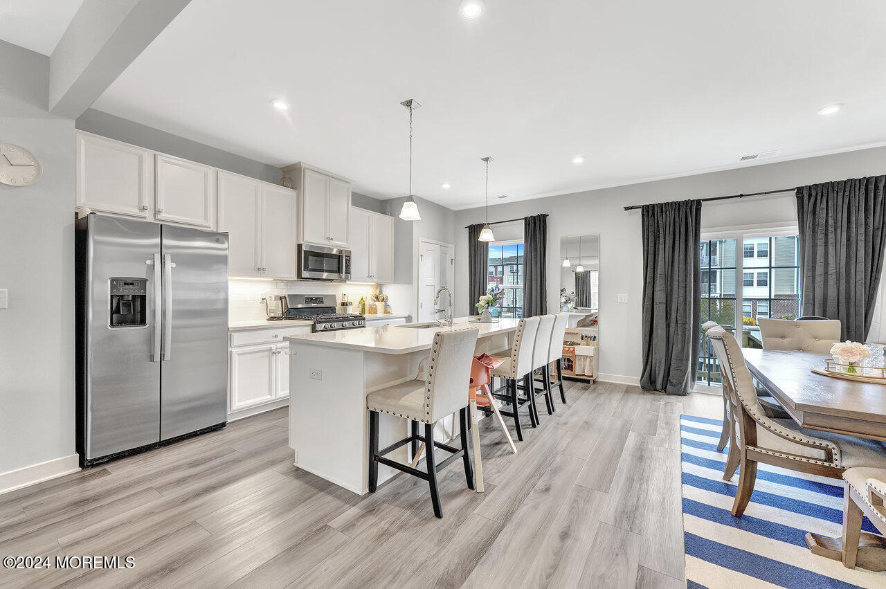 67 American Way, 267